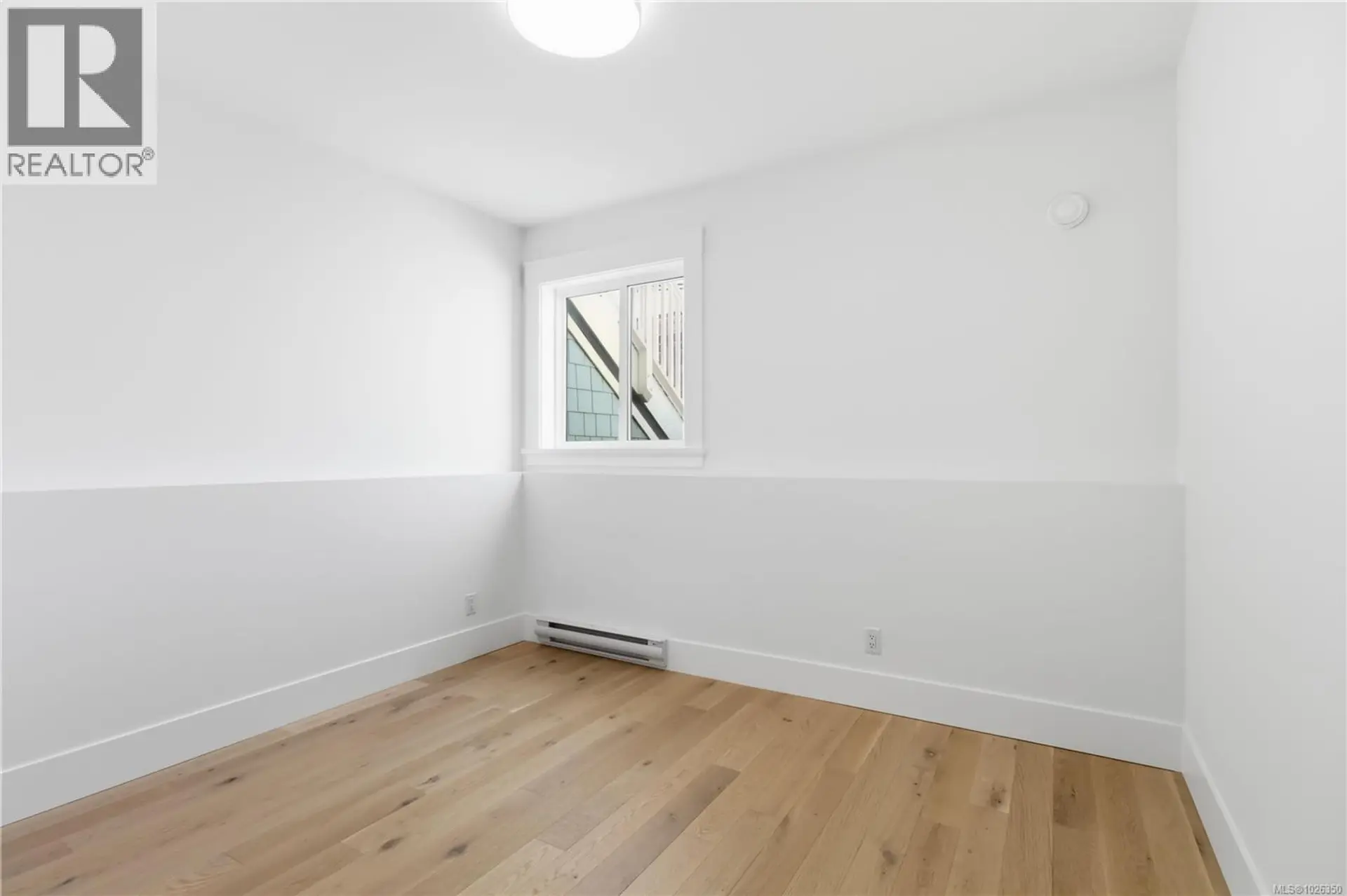 Property at #1 1915 FERNWOOD RD, Victoria, BC