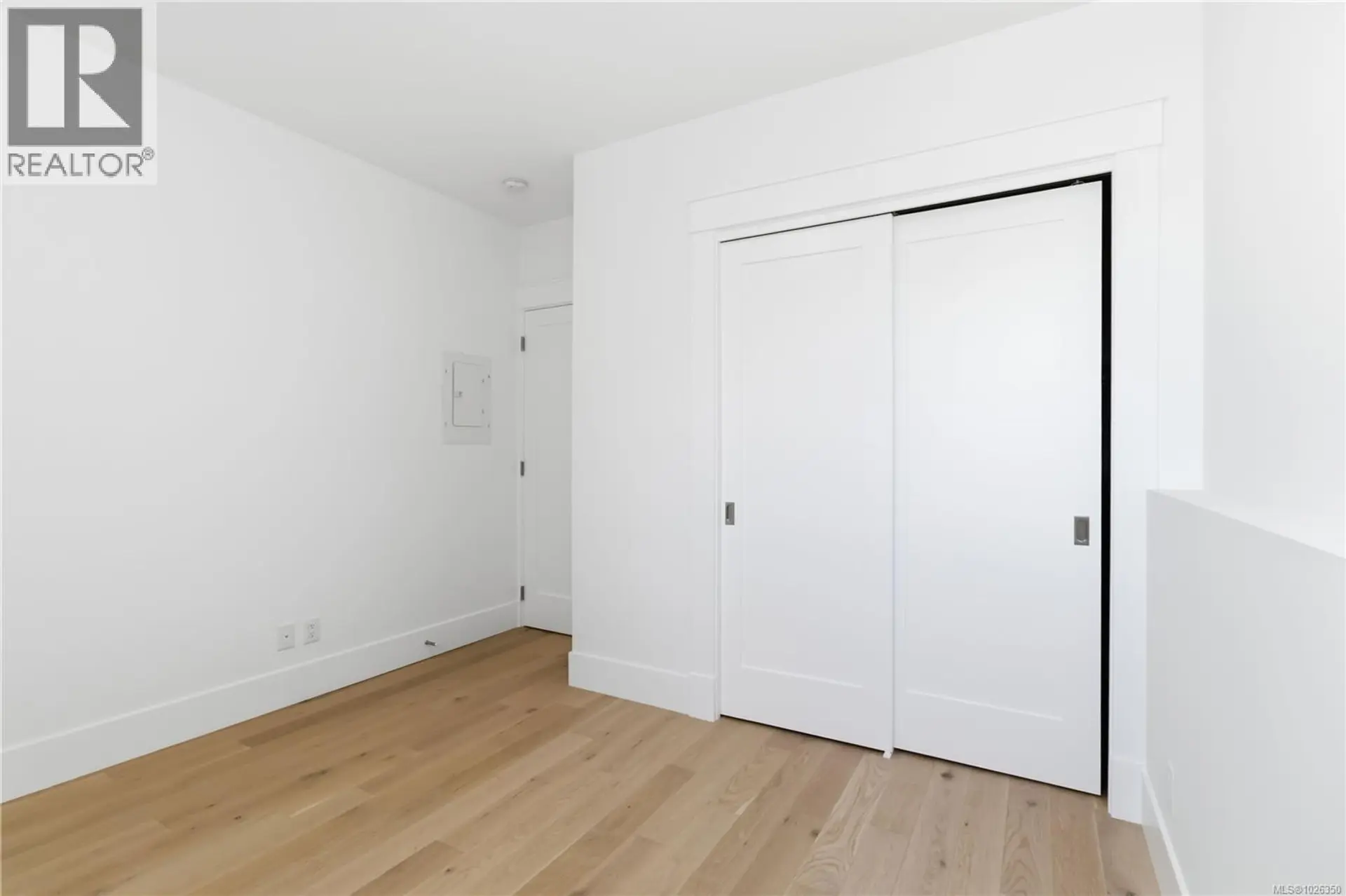 Property at #1 1915 FERNWOOD RD, Victoria, BC