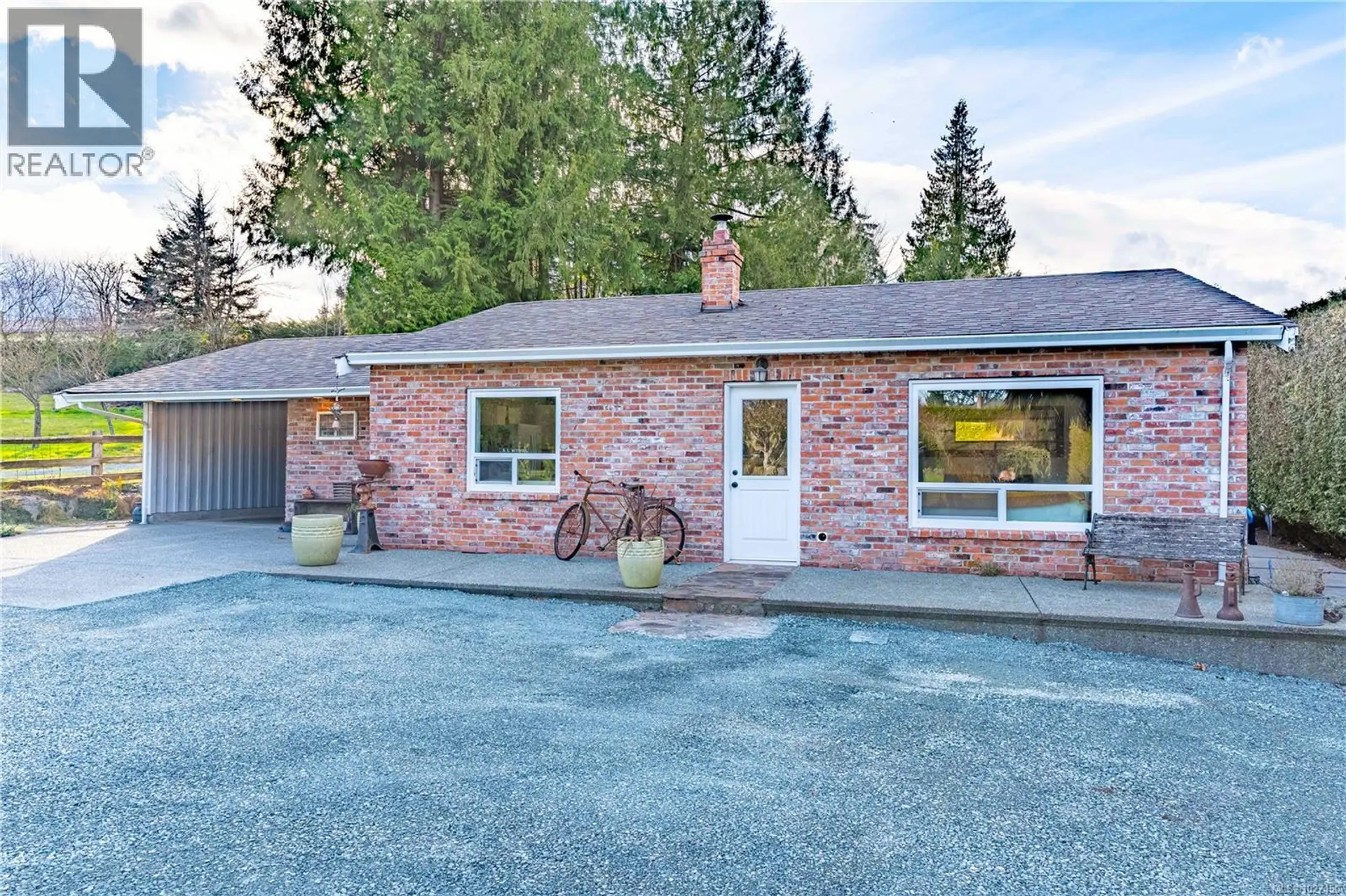 Property at 10934 Chemainus Rd, Ladysmith, BC