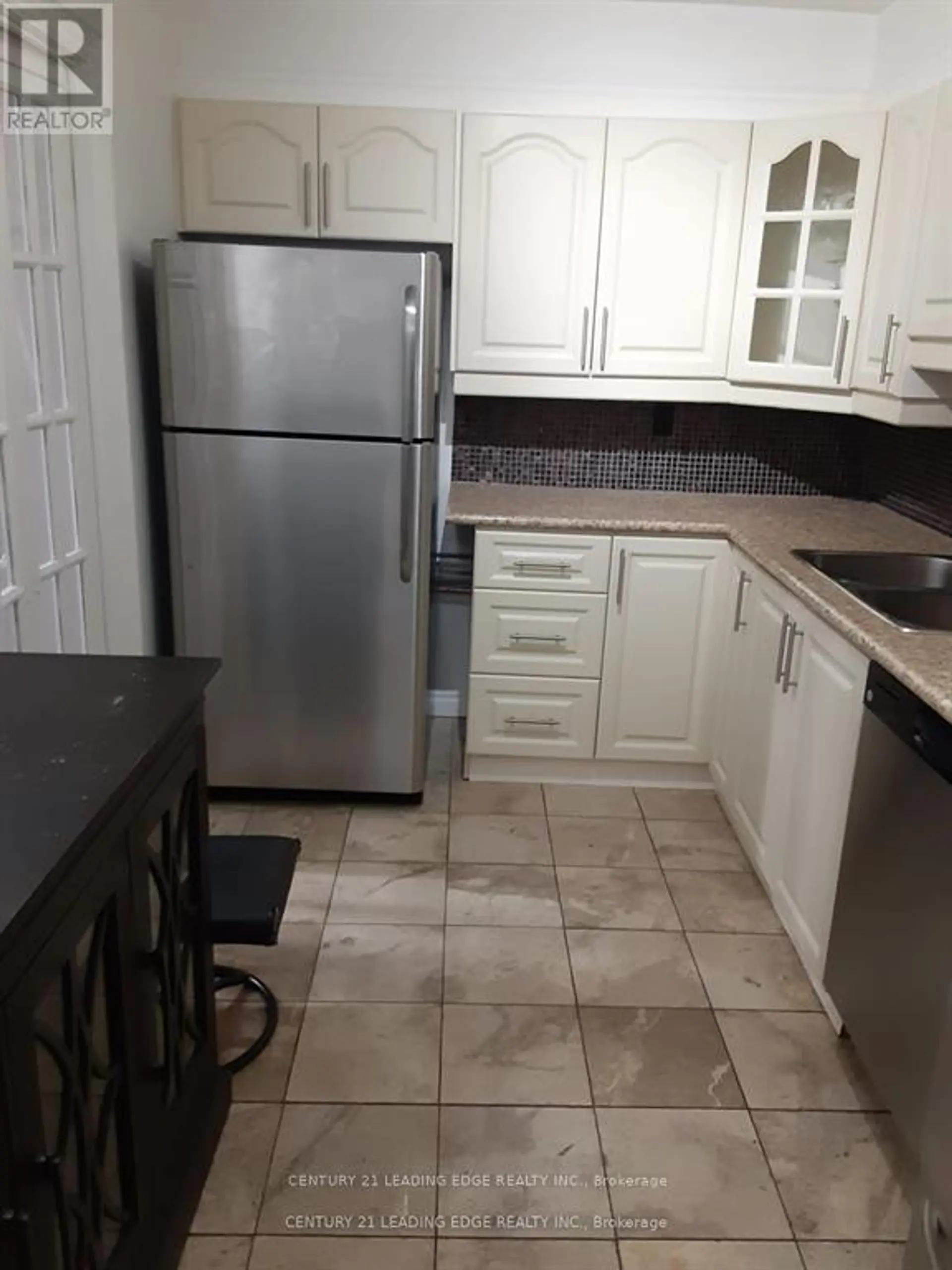 #1605 5 SHADY GOLFWAY - Image 7