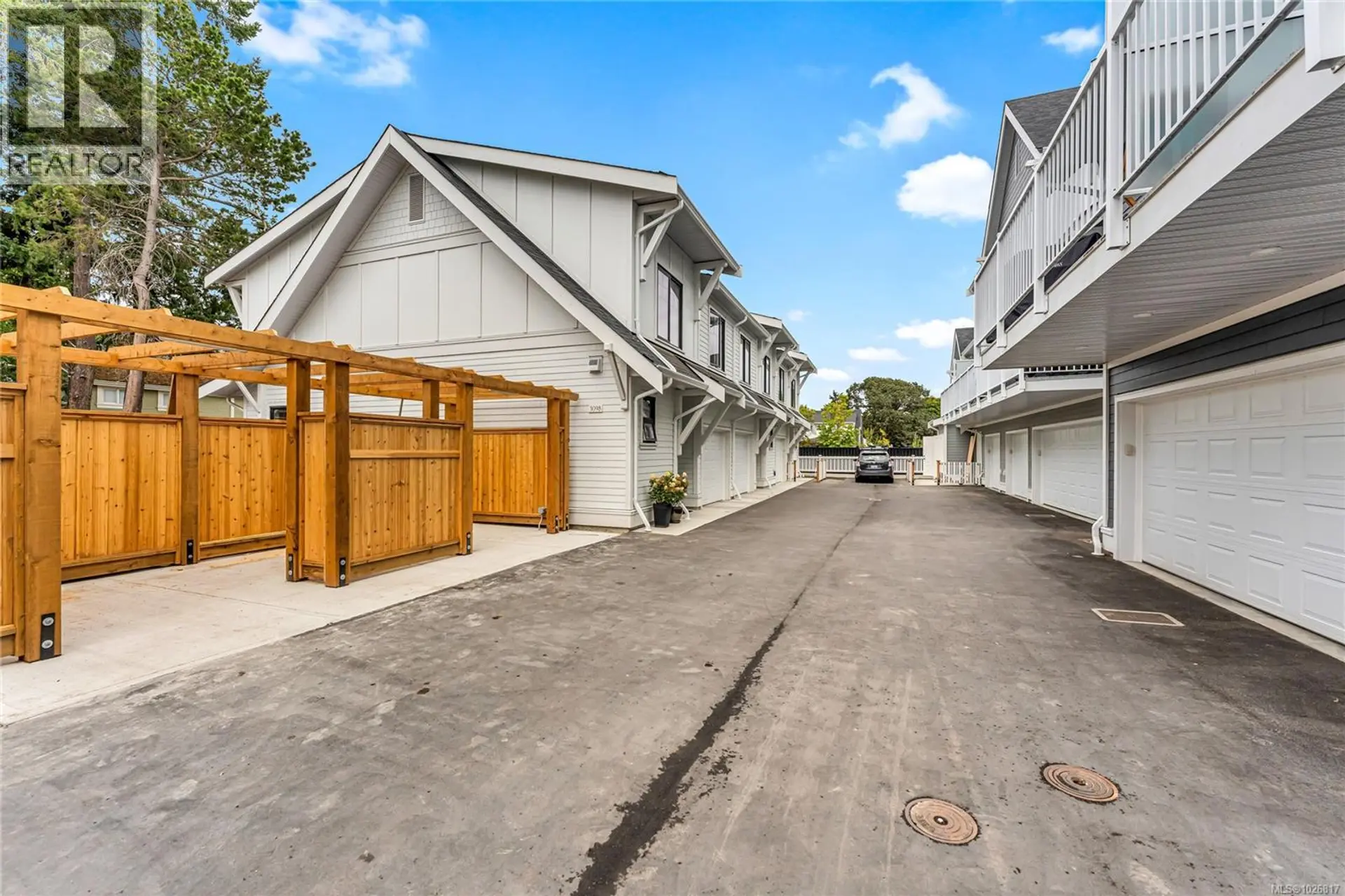 Property at #3 3098 WASHINGTON AVE, Victoria, BC