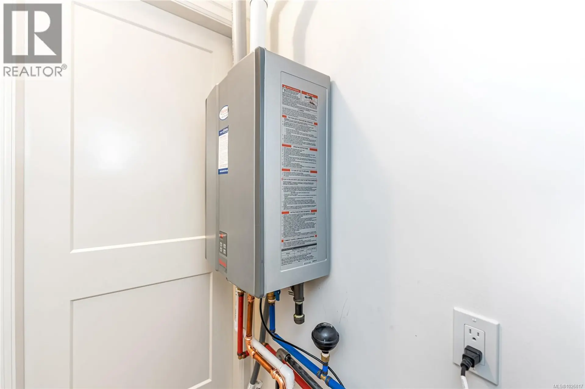 Property at #3 3098 WASHINGTON AVE, Victoria, BC