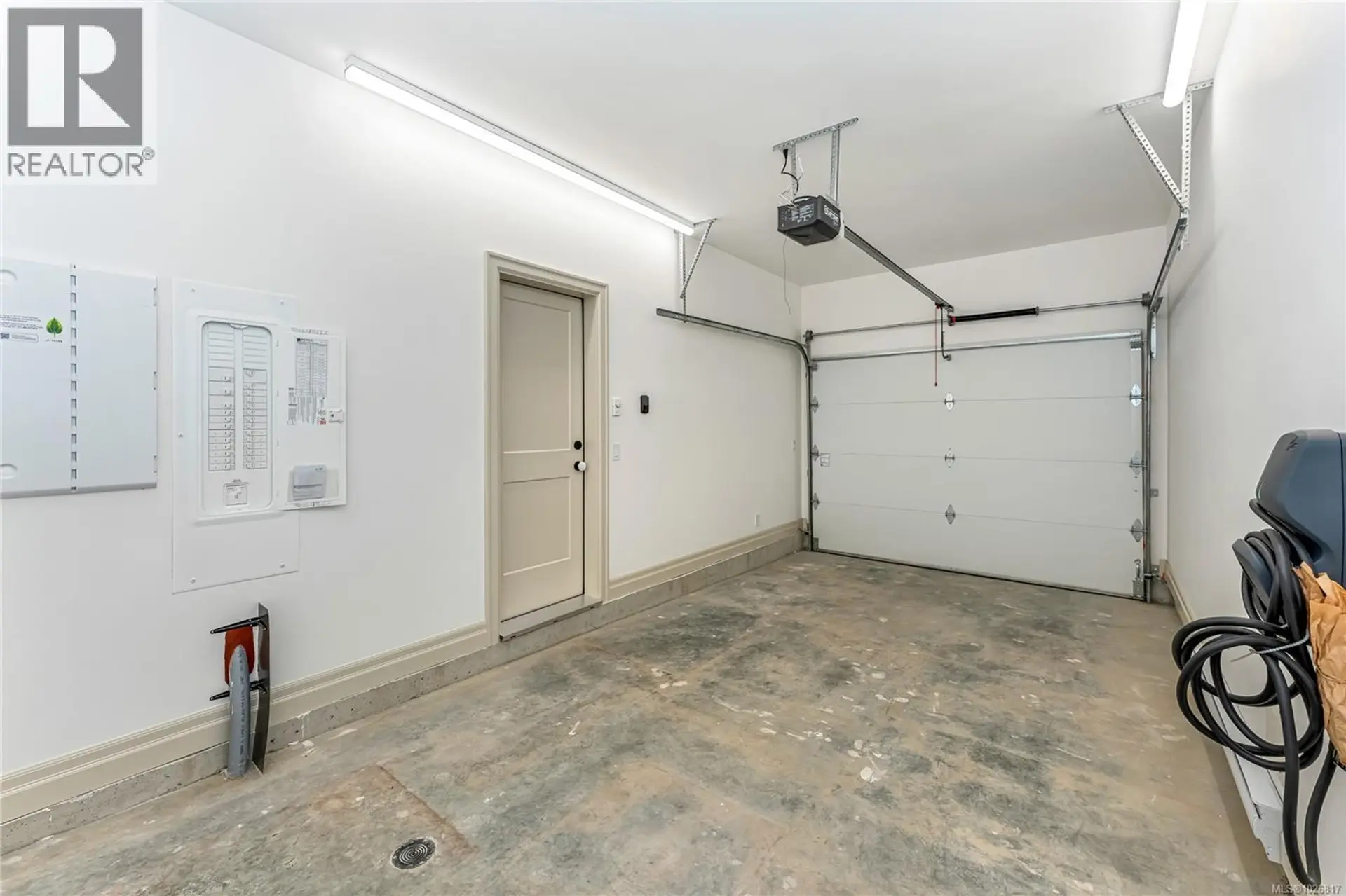 Property at #3 3098 WASHINGTON AVE, Victoria, BC