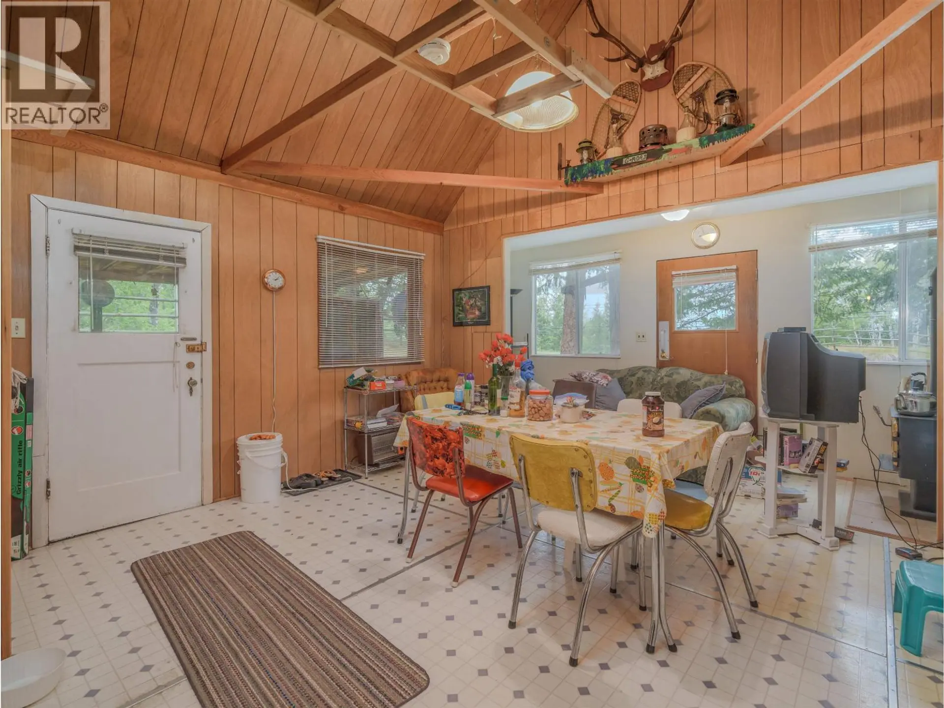 Property at 920 S GREEN LAKE ROAD, 100 Mile House, BC