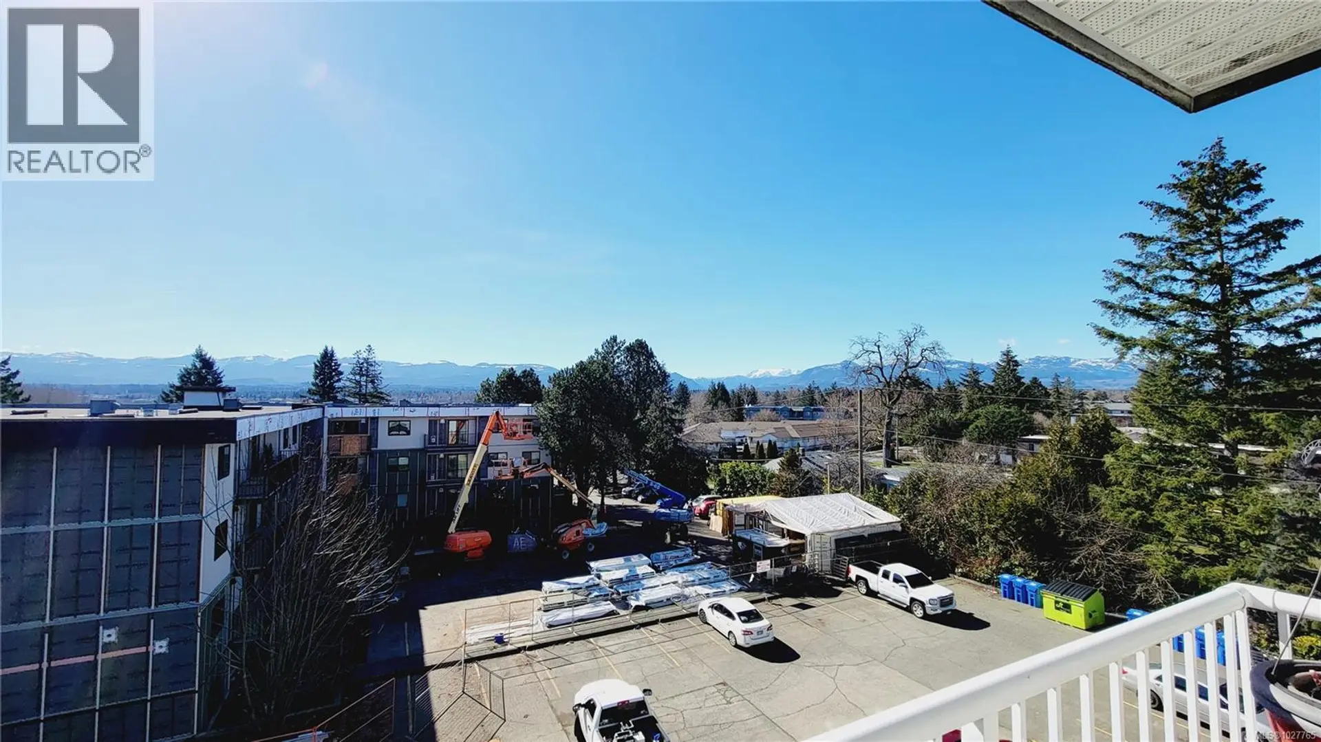 Property at #401 175 CENTENNIAL DR, Courtenay, BC