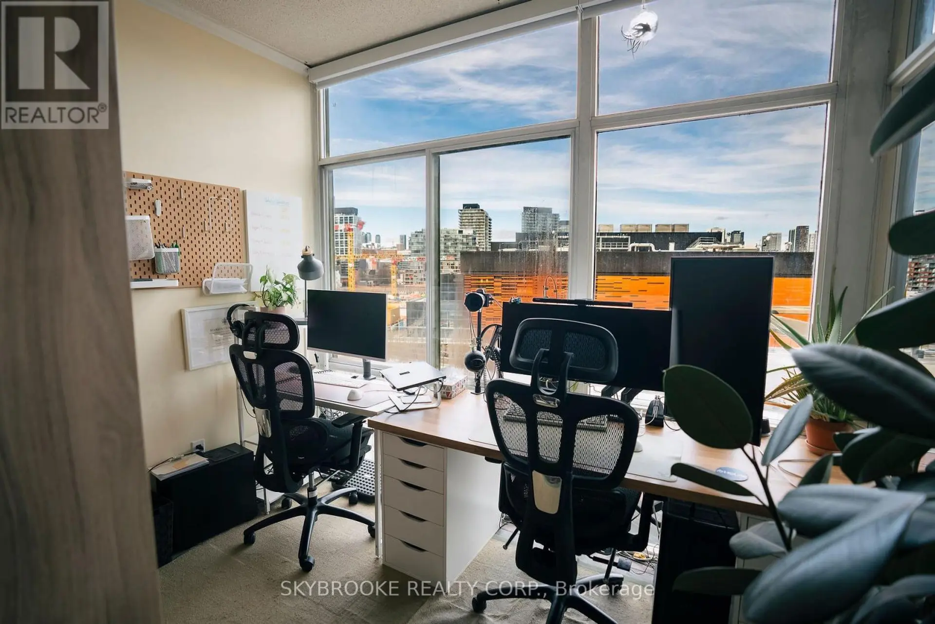 #907 39 PARLIAMENT STREET - Image 12