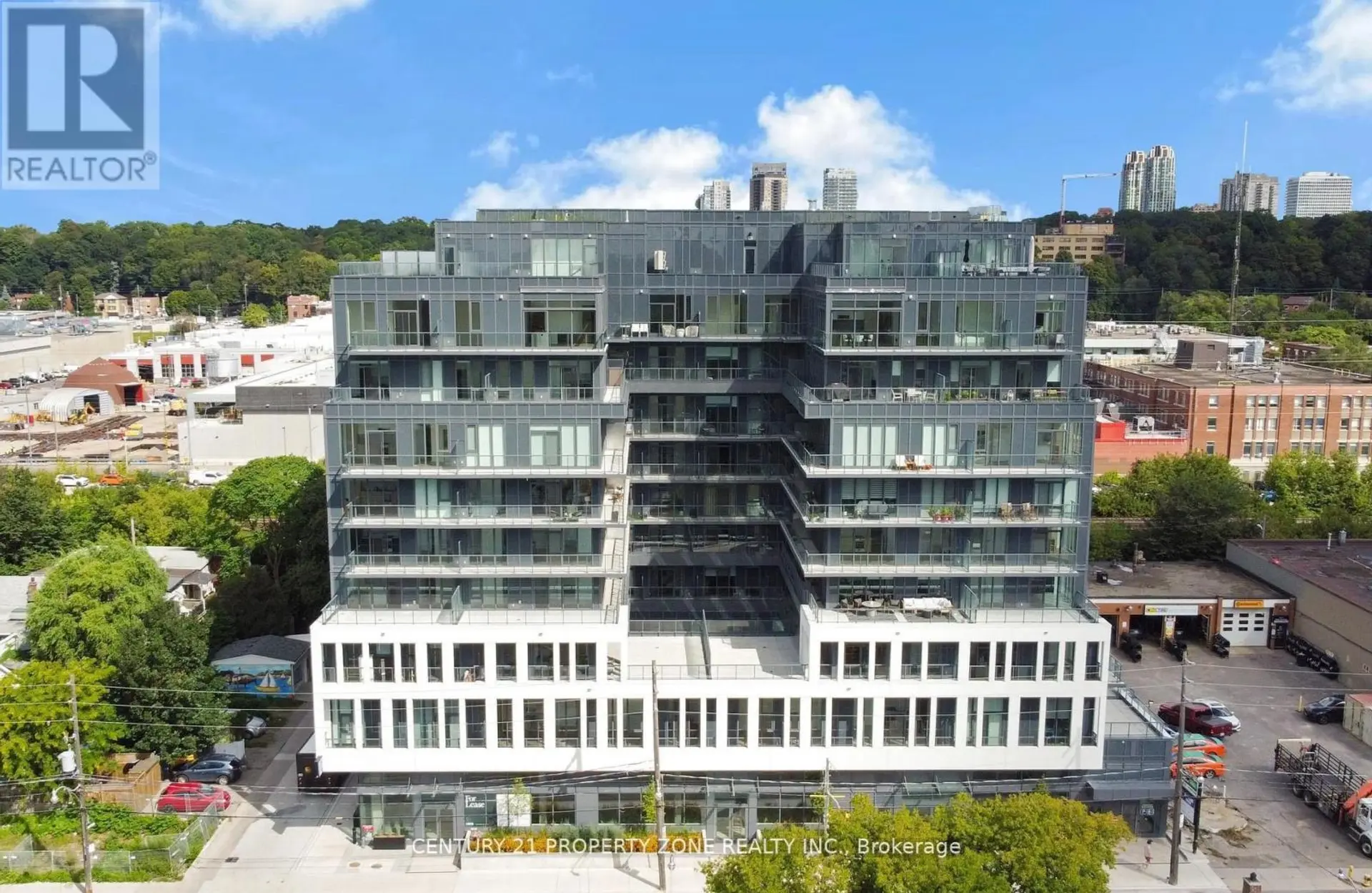 #512 500 DUPONT STREET - Image 1