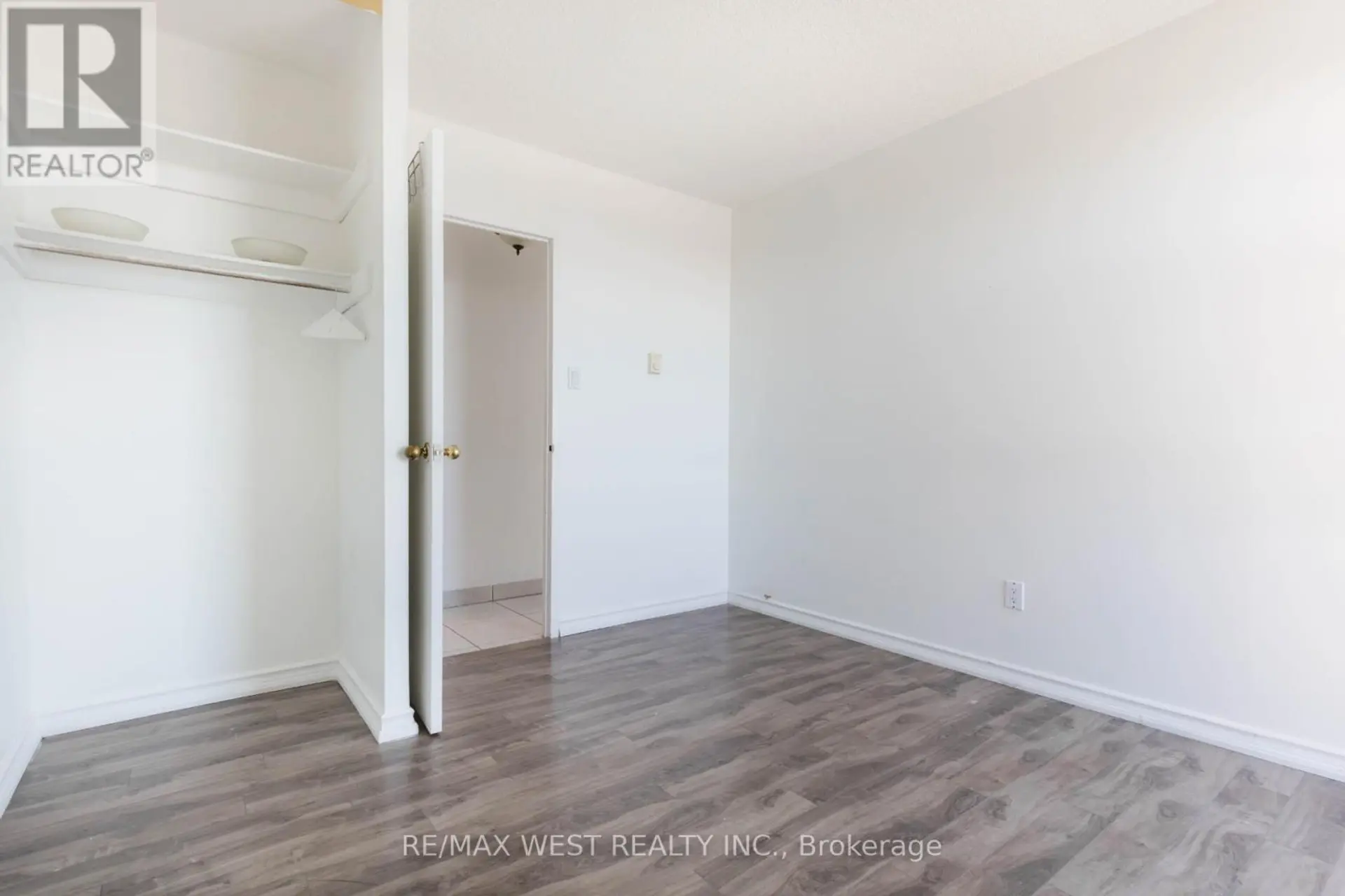 #1503 3025 QUEEN FREDERICA DRIVE - Image 10
