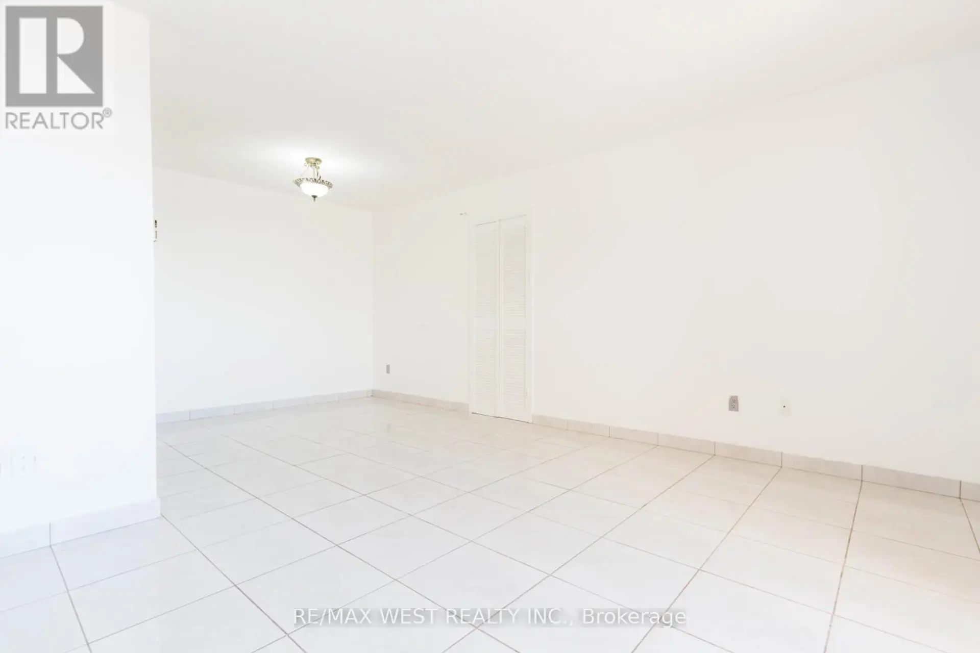 #1503 3025 QUEEN FREDERICA DRIVE - Image 14