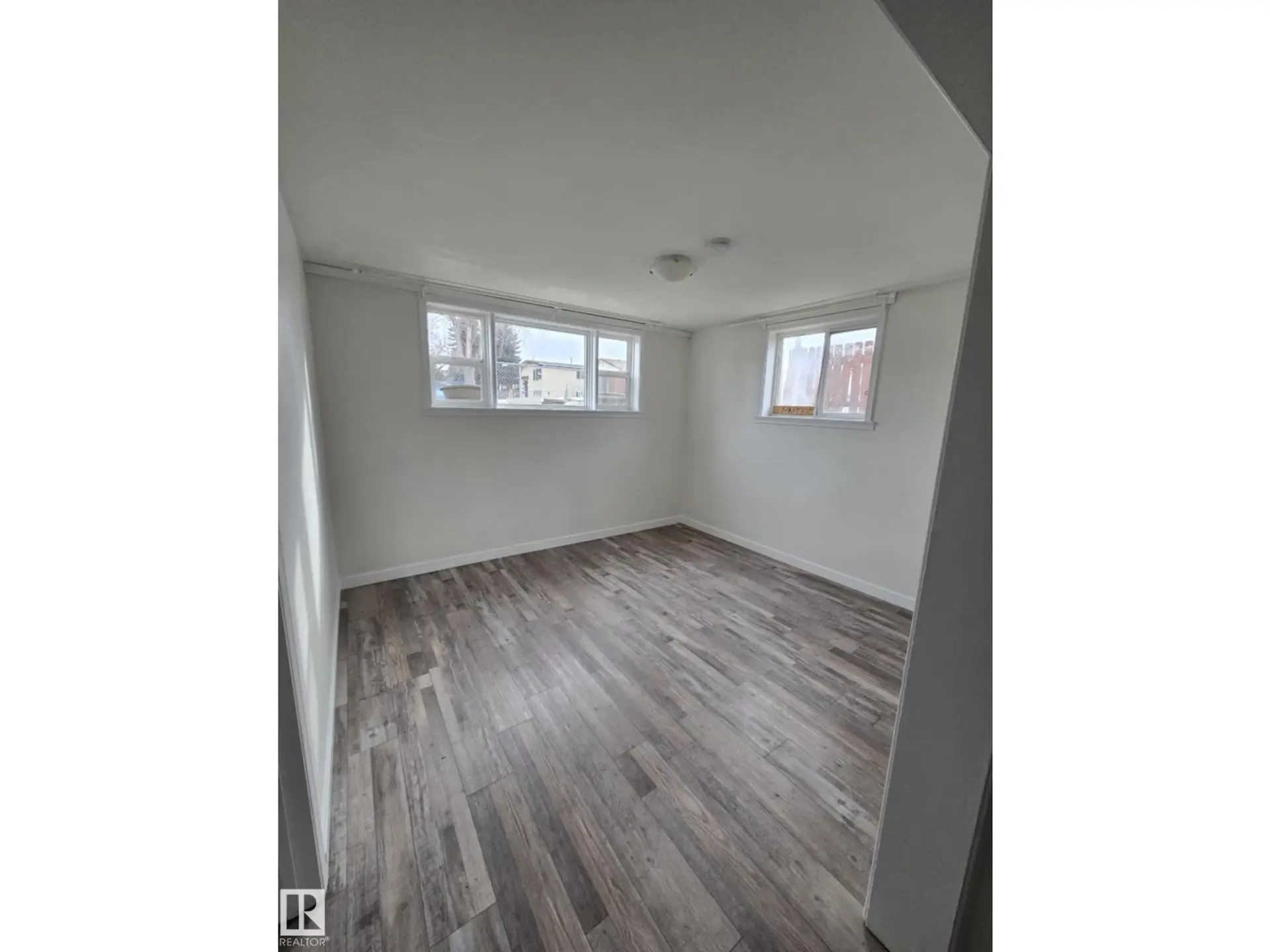 6422 132 AV NW - Image 13