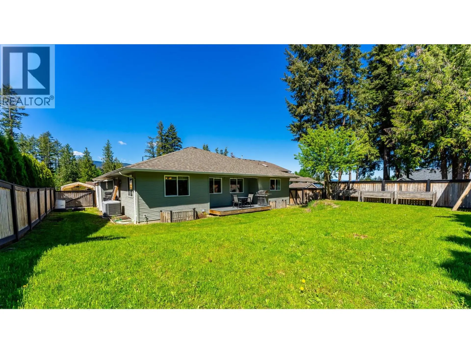 Property at 810 11 STREET SE, Salmon Arm, BC