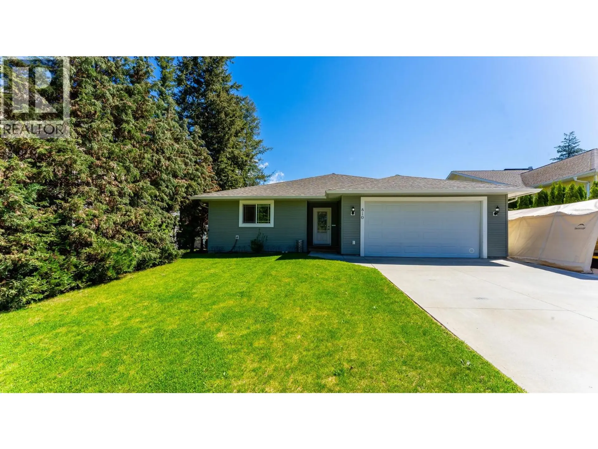 Property at 810 11 STREET SE, Salmon Arm, BC