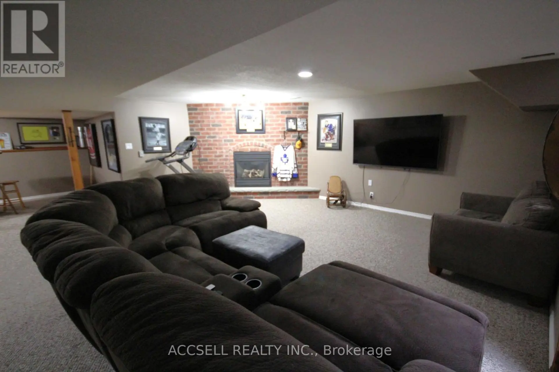 635 HIGHVIEW DRIVE - Image 13