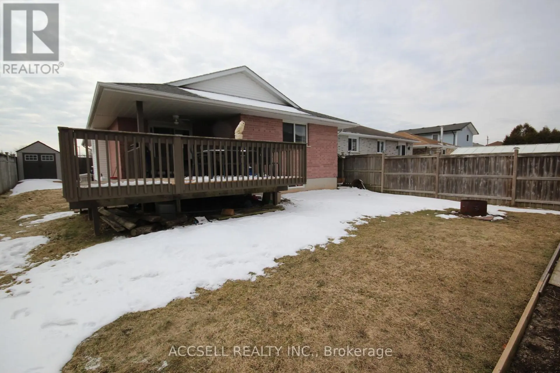 635 HIGHVIEW DRIVE - Image 18