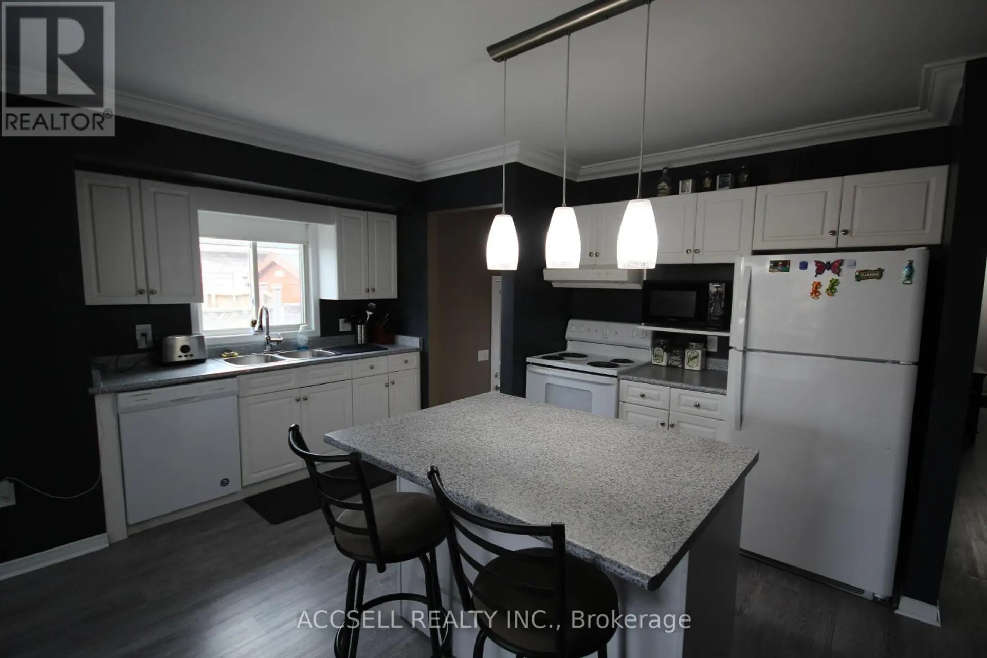 635 HIGHVIEW DRIVE - Image 7