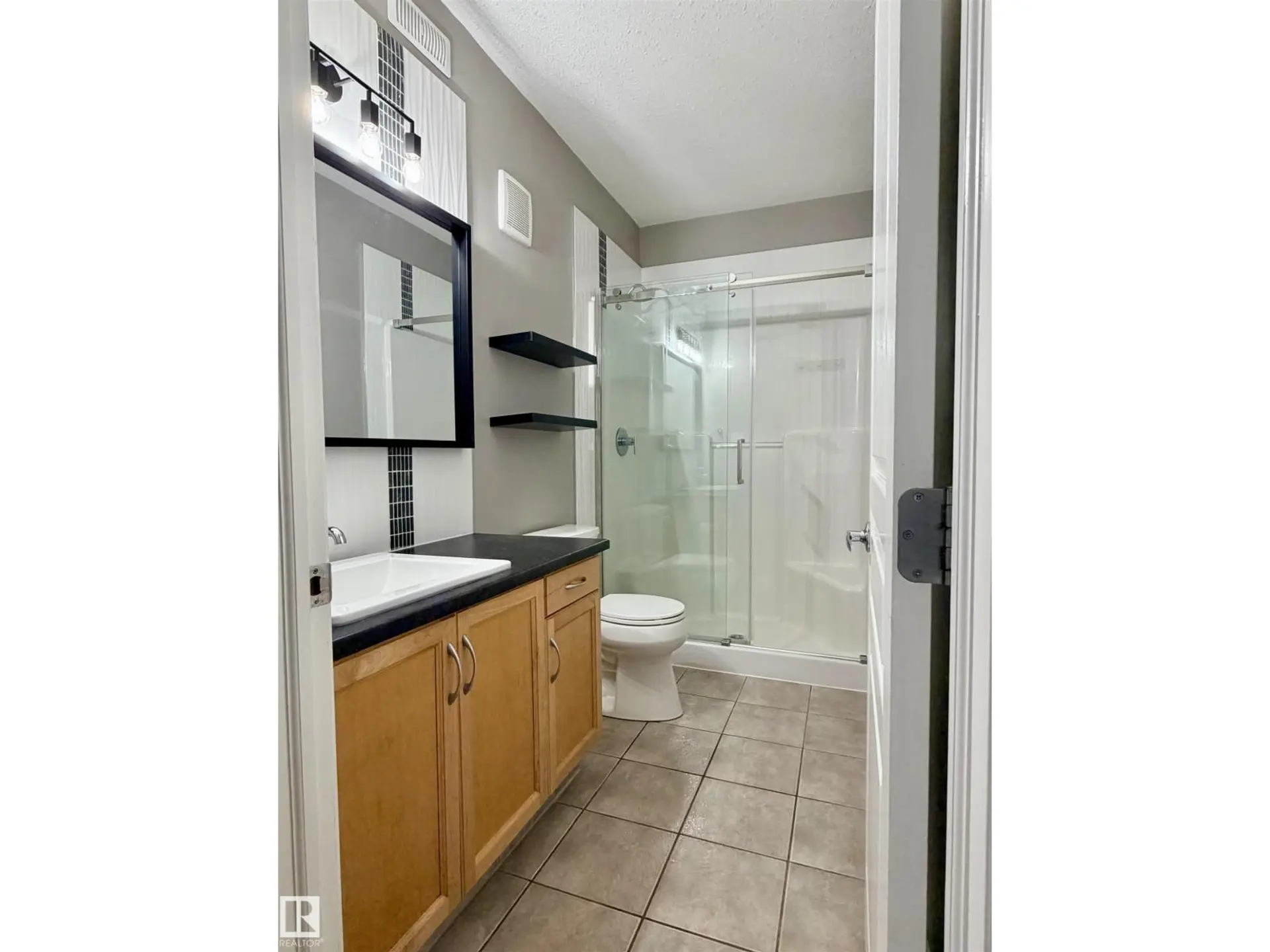 #115 11039 83 AV NW - Image 6