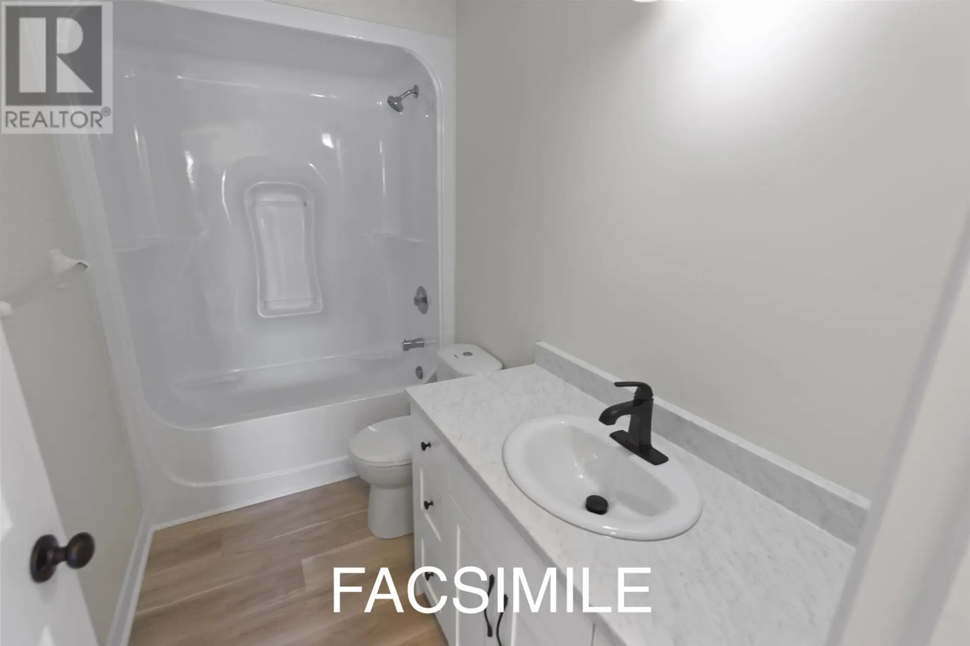 #18 22 Waterview Heights - Image 5