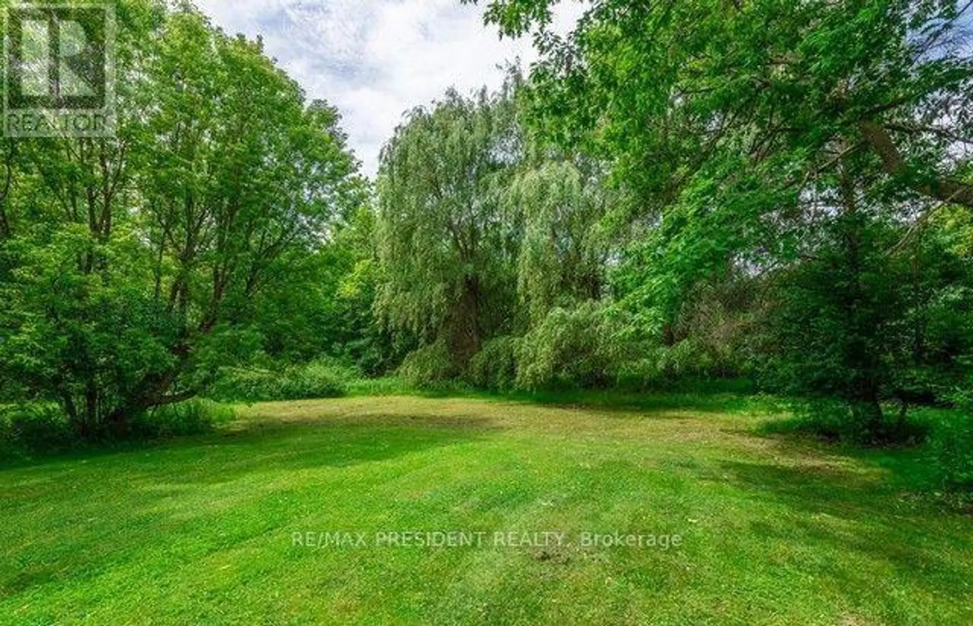 10588 EIGHTH LINE - Image 13
