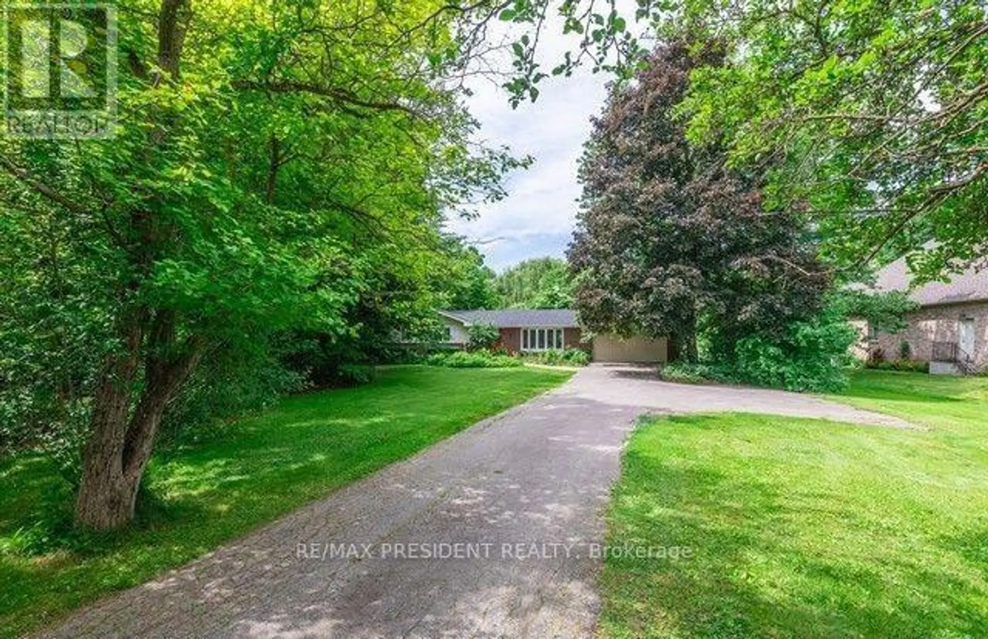10588 EIGHTH LINE - Image 14