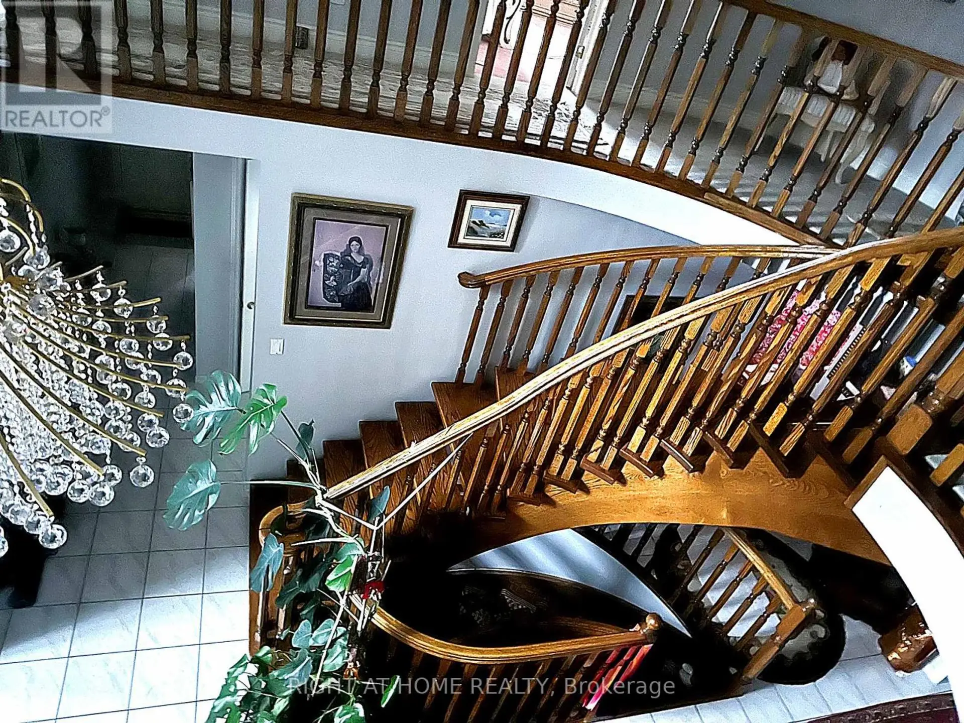 32 CRESTON ROAD - Image 2
