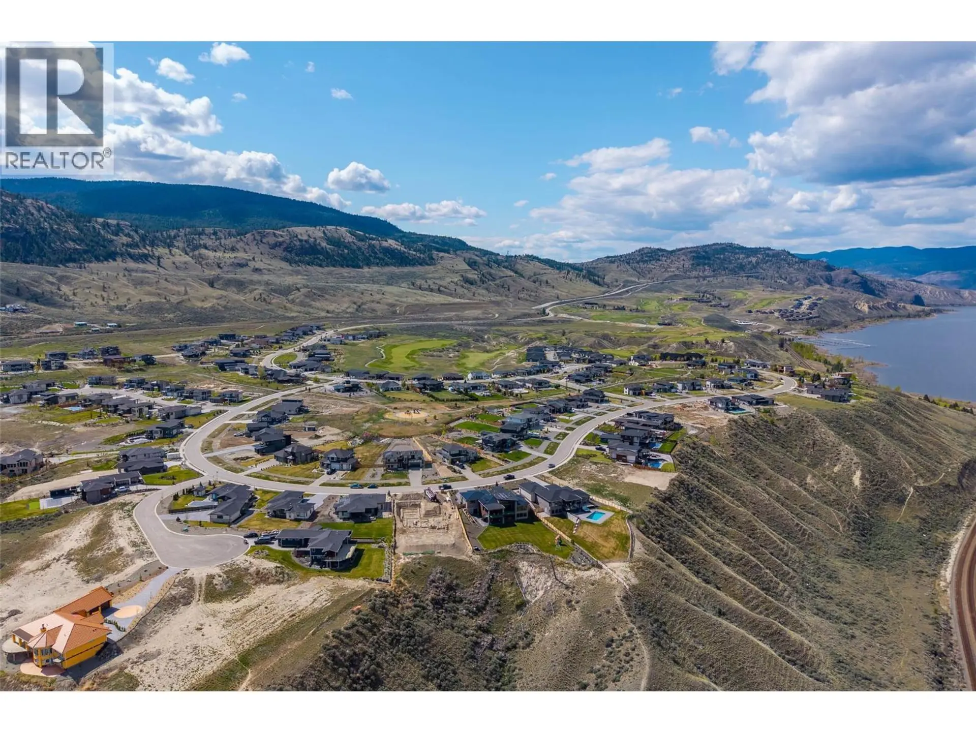 Property at 128 LAKE POINT COURT, Kamloops, BC