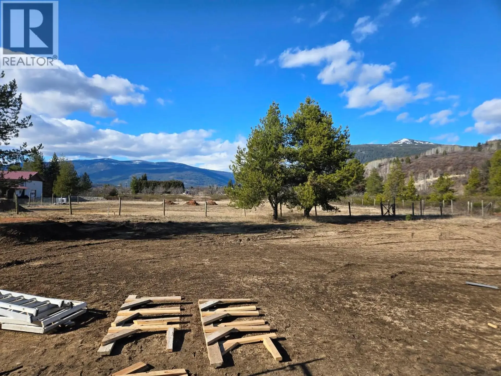 Property at 319 ELKVIEW TRAIL, Castlegar, BC