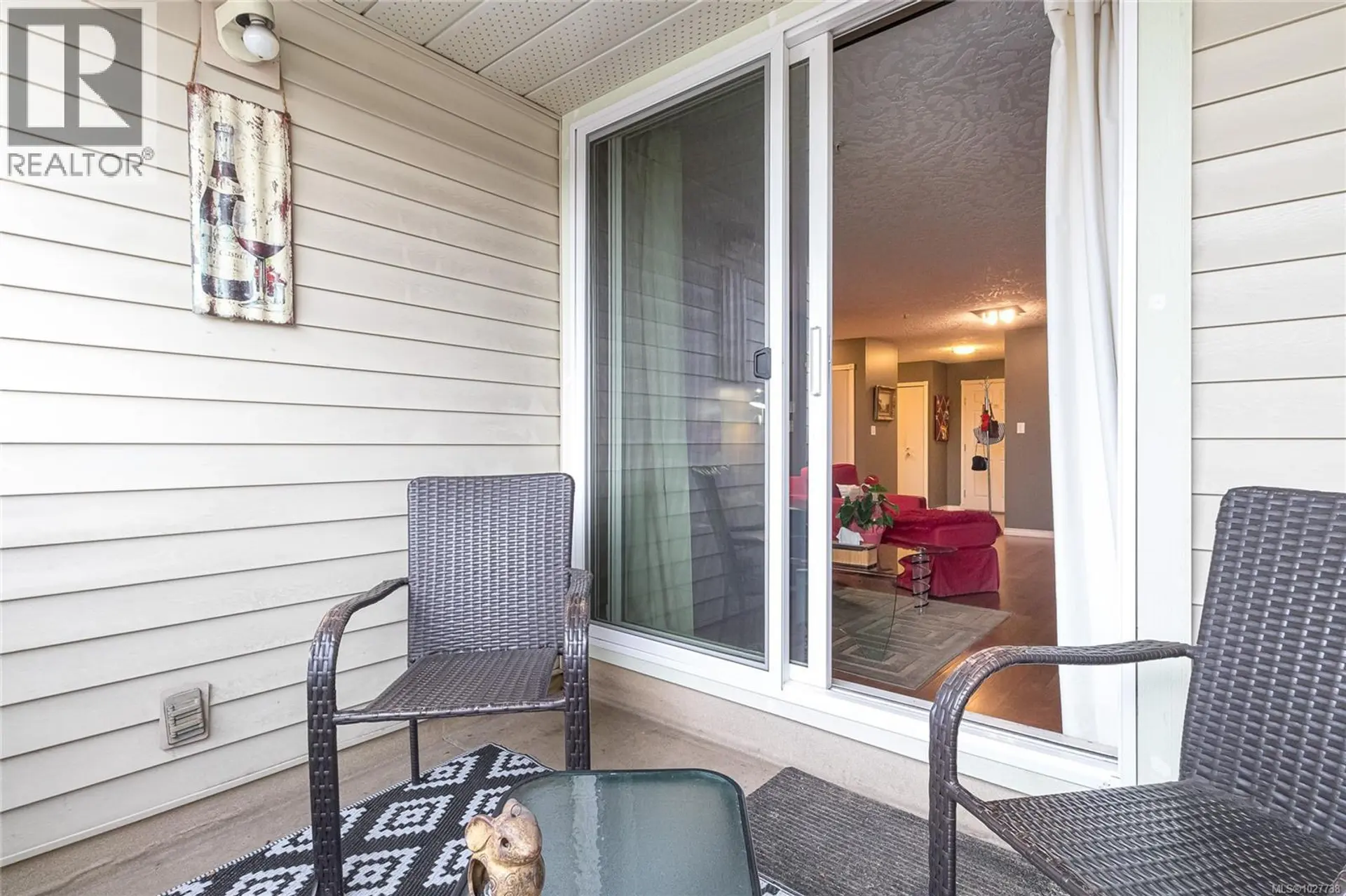 Property at #304 2511 QUADRA ST, Victoria, BC