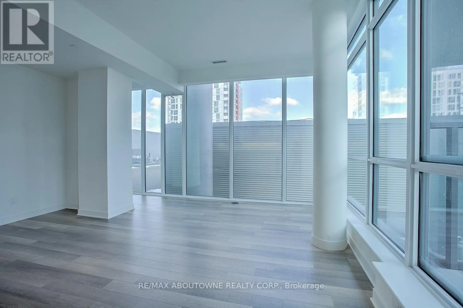 #802 290 ADELAIDE STREET W - Image 6