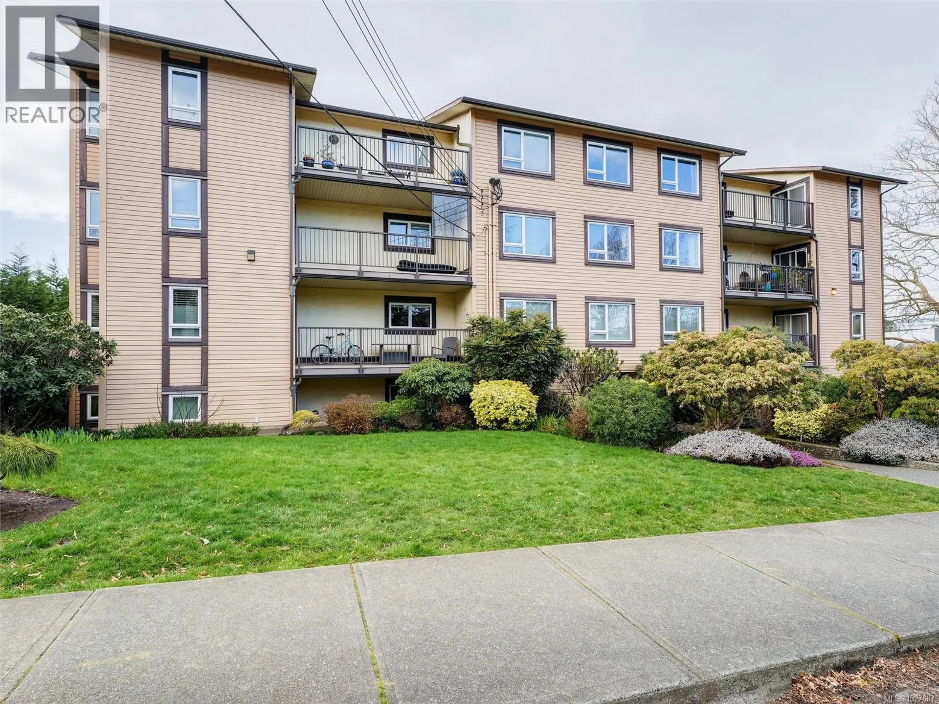 Property at #202 3258 Alder St, Saanich, BC