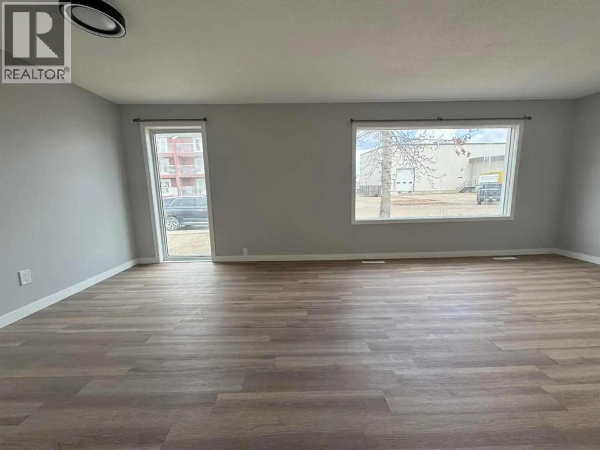 10021 106 AVENUE - Image 3