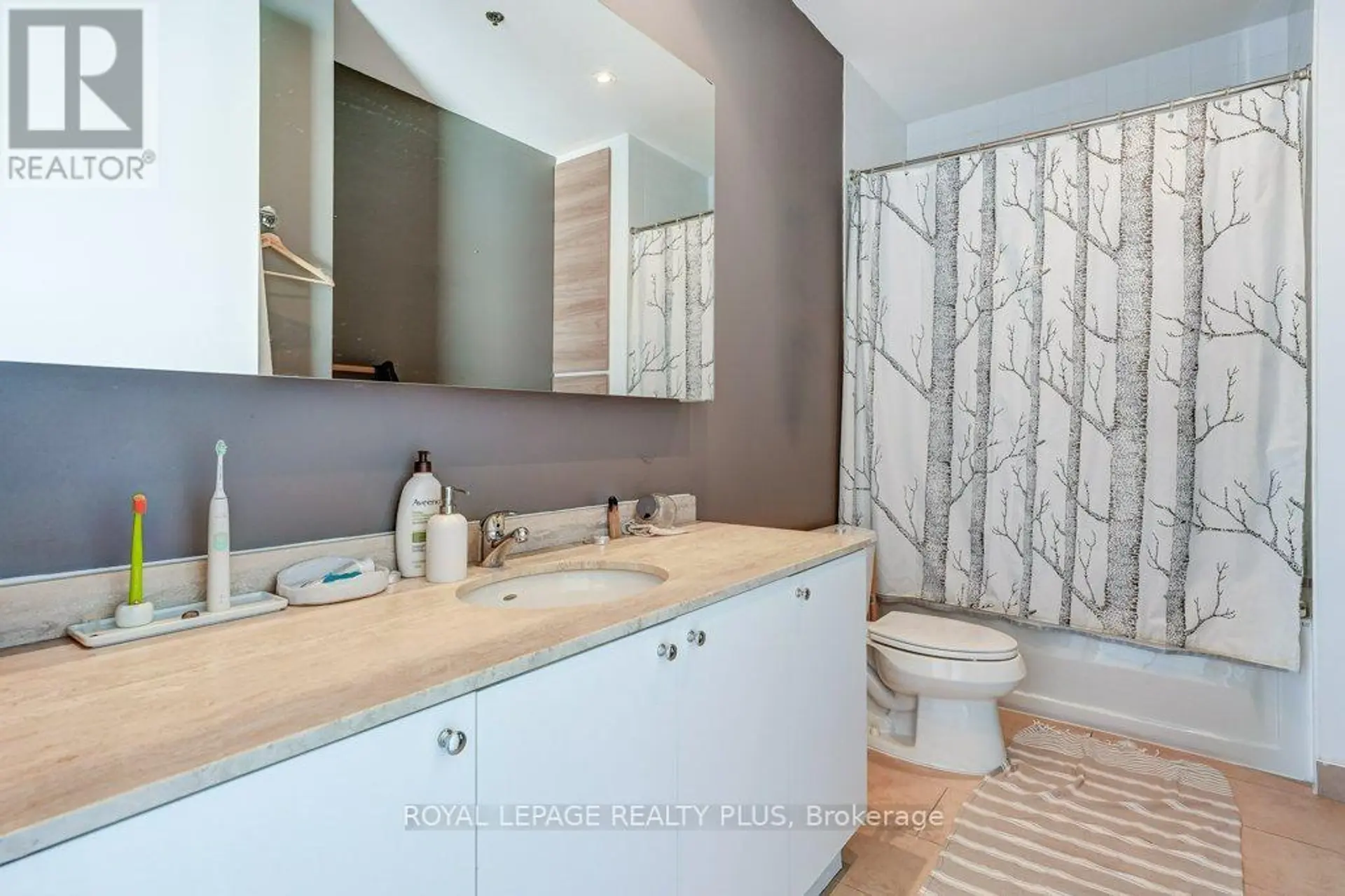 #701 43 HANNA AVENUE - Image 3