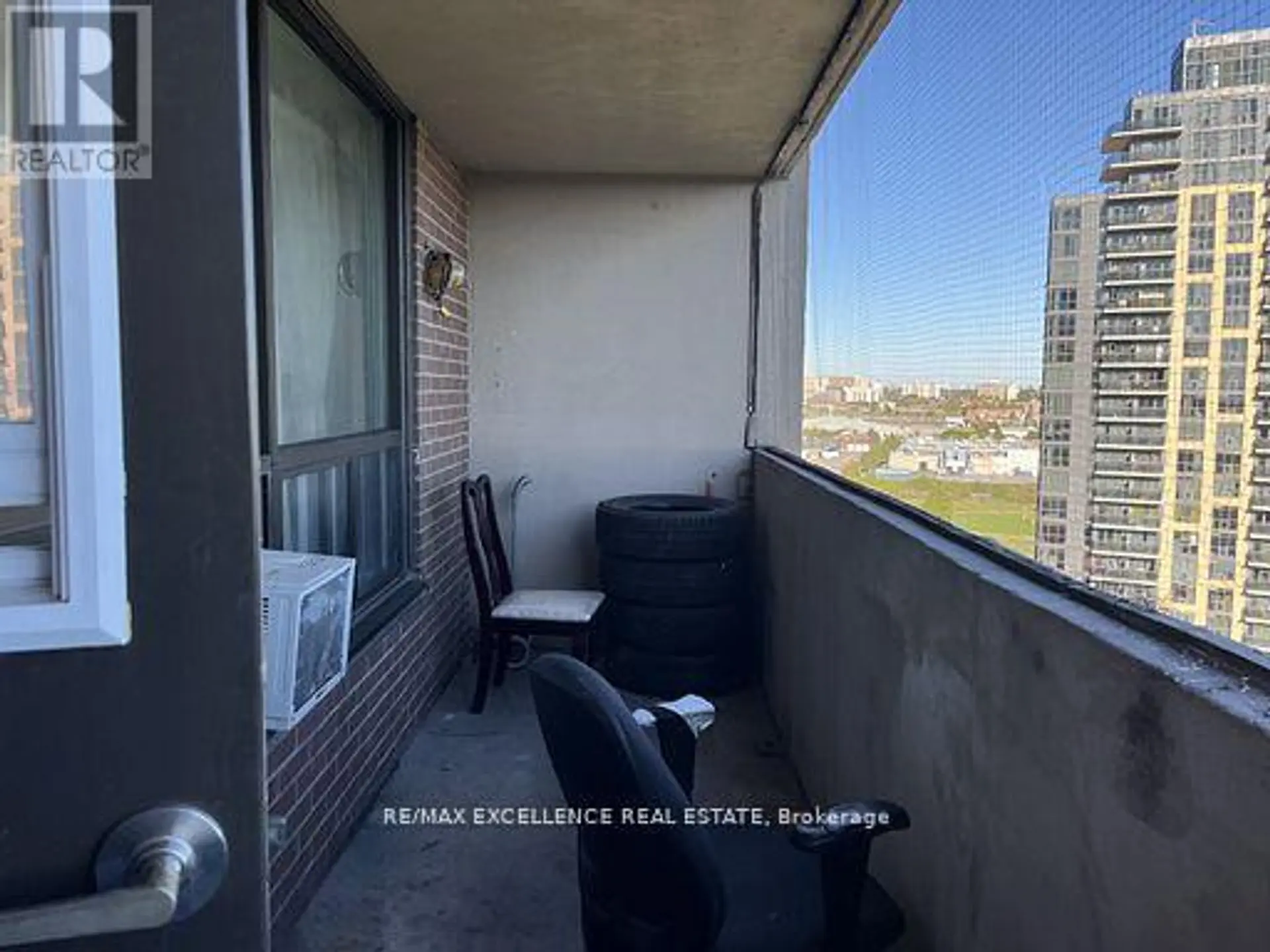 #2105 3390 WESTON ROAD - Image 6