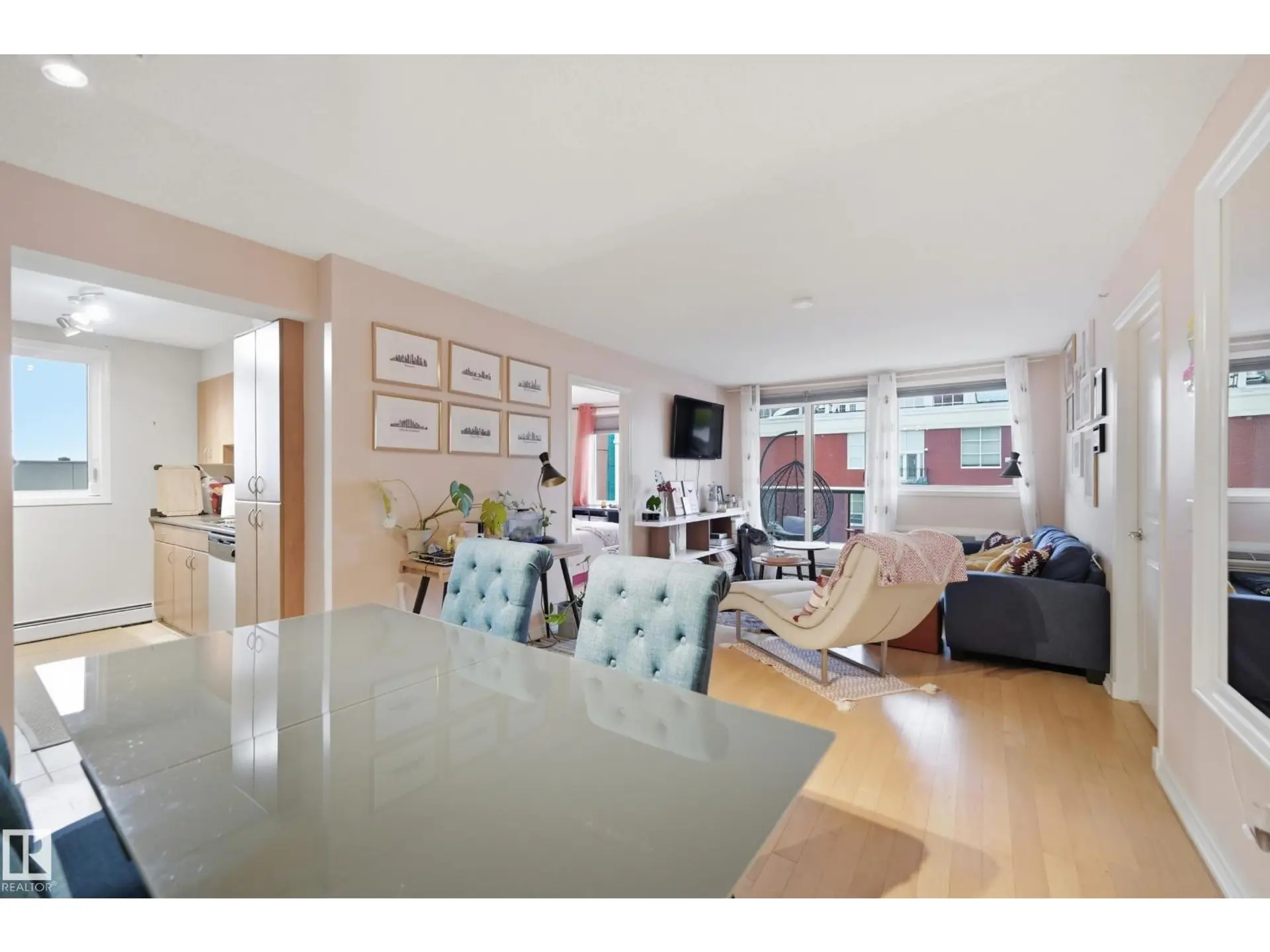 #402 10303 105 ST NW - Image 5