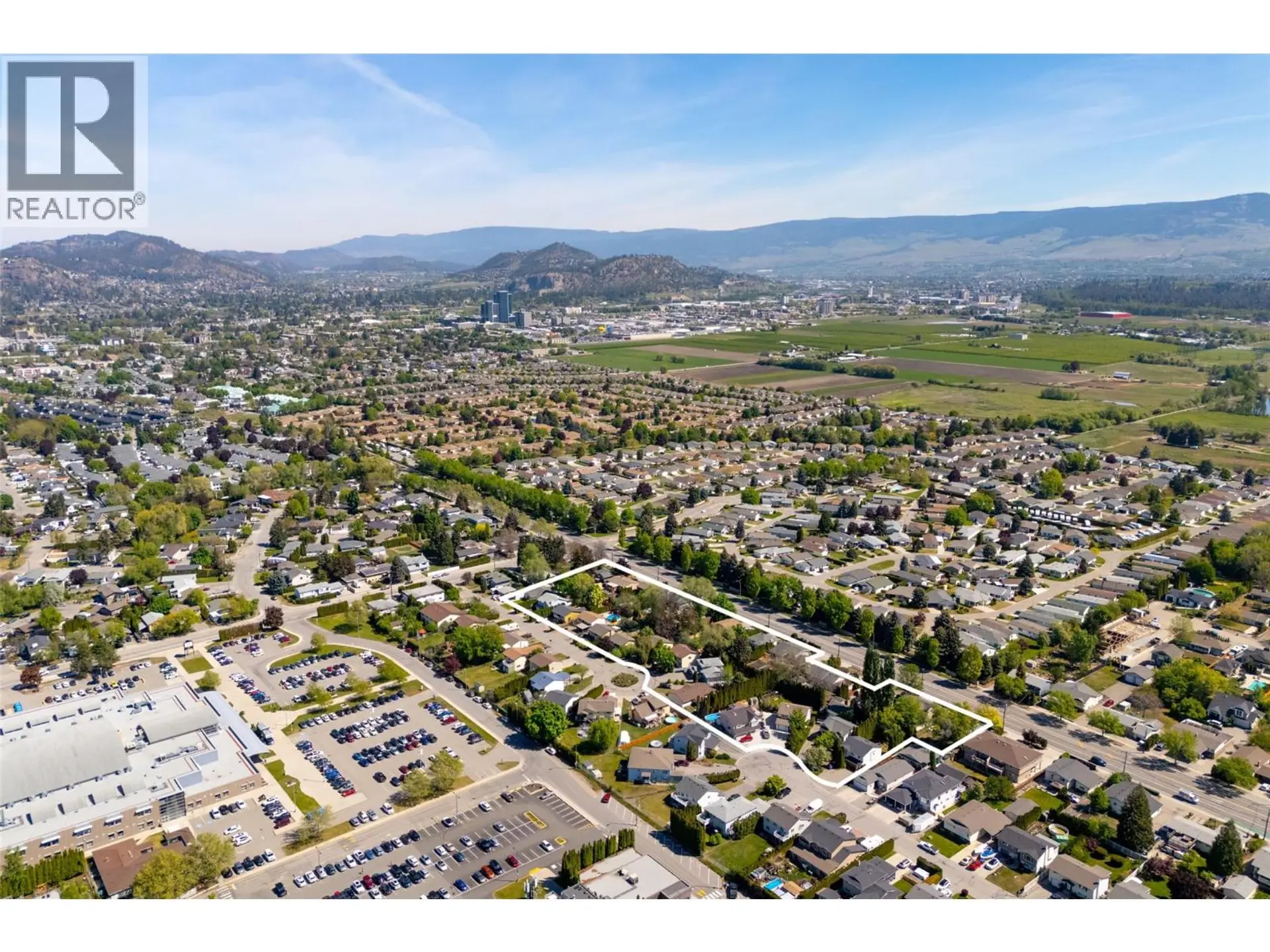 Property at 2896 GORDON DRIVE, Kelowna, BC