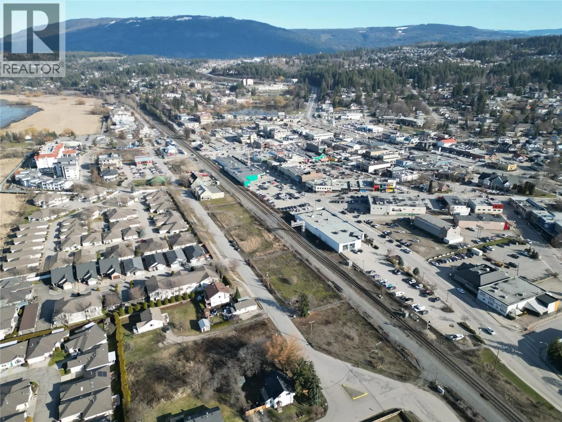 Property at 260 BEATTY AVENUE NW, Salmon Arm, BC