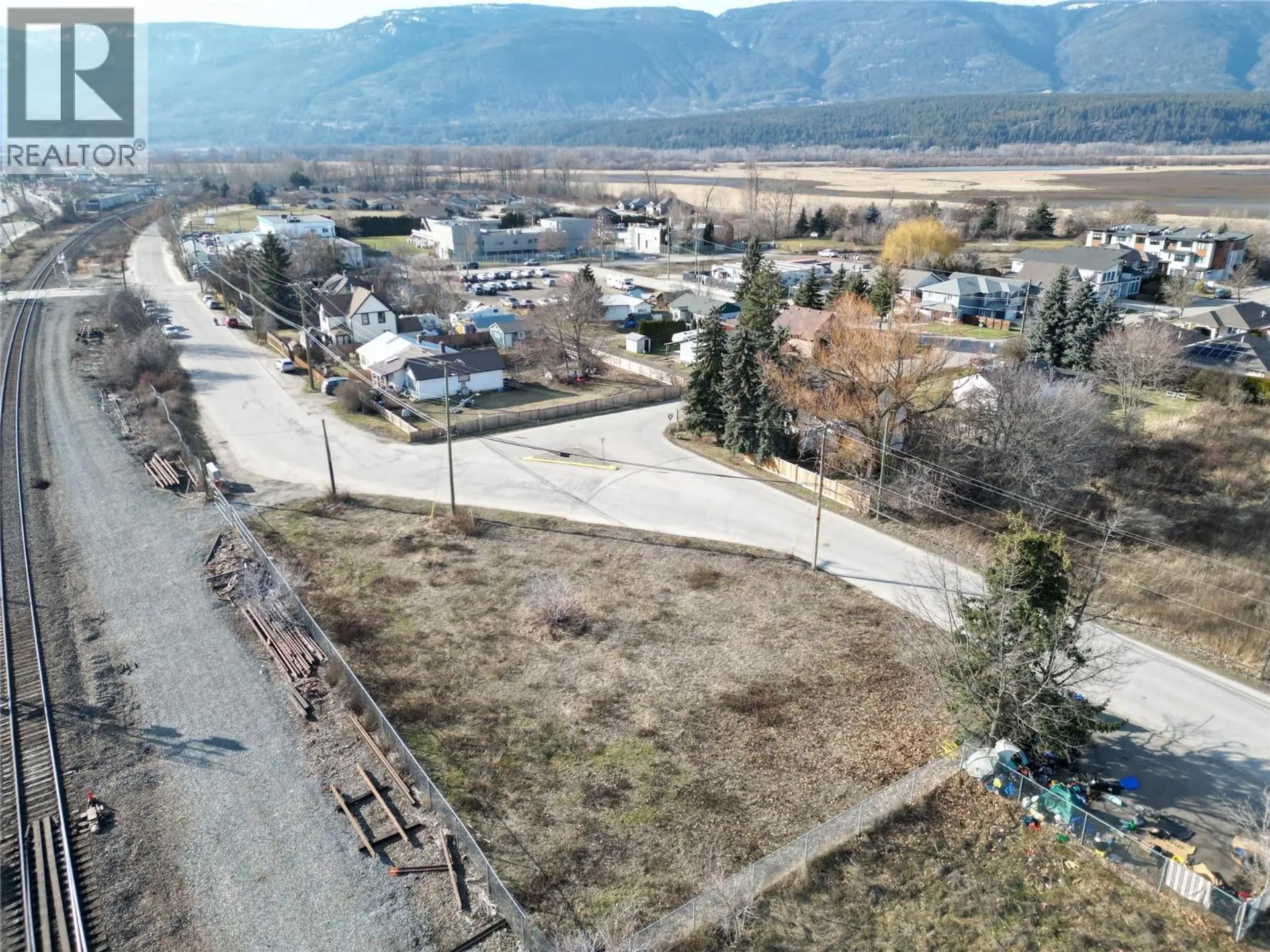 Property at 260 BEATTY AVENUE NW, Salmon Arm, BC