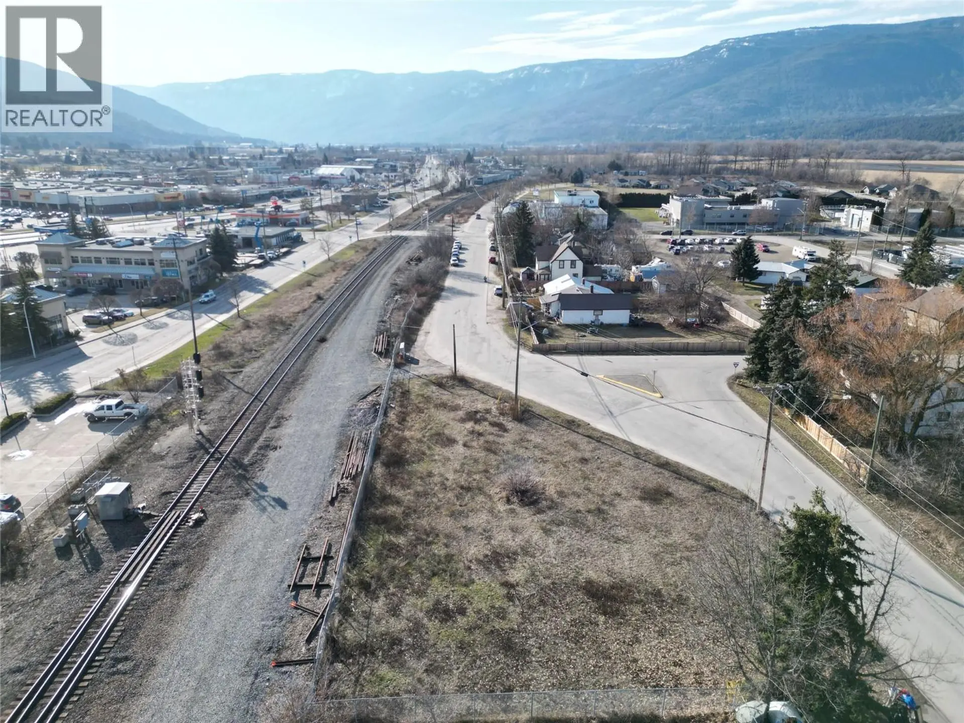 Property at 260 BEATTY AVENUE NW, Salmon Arm, BC