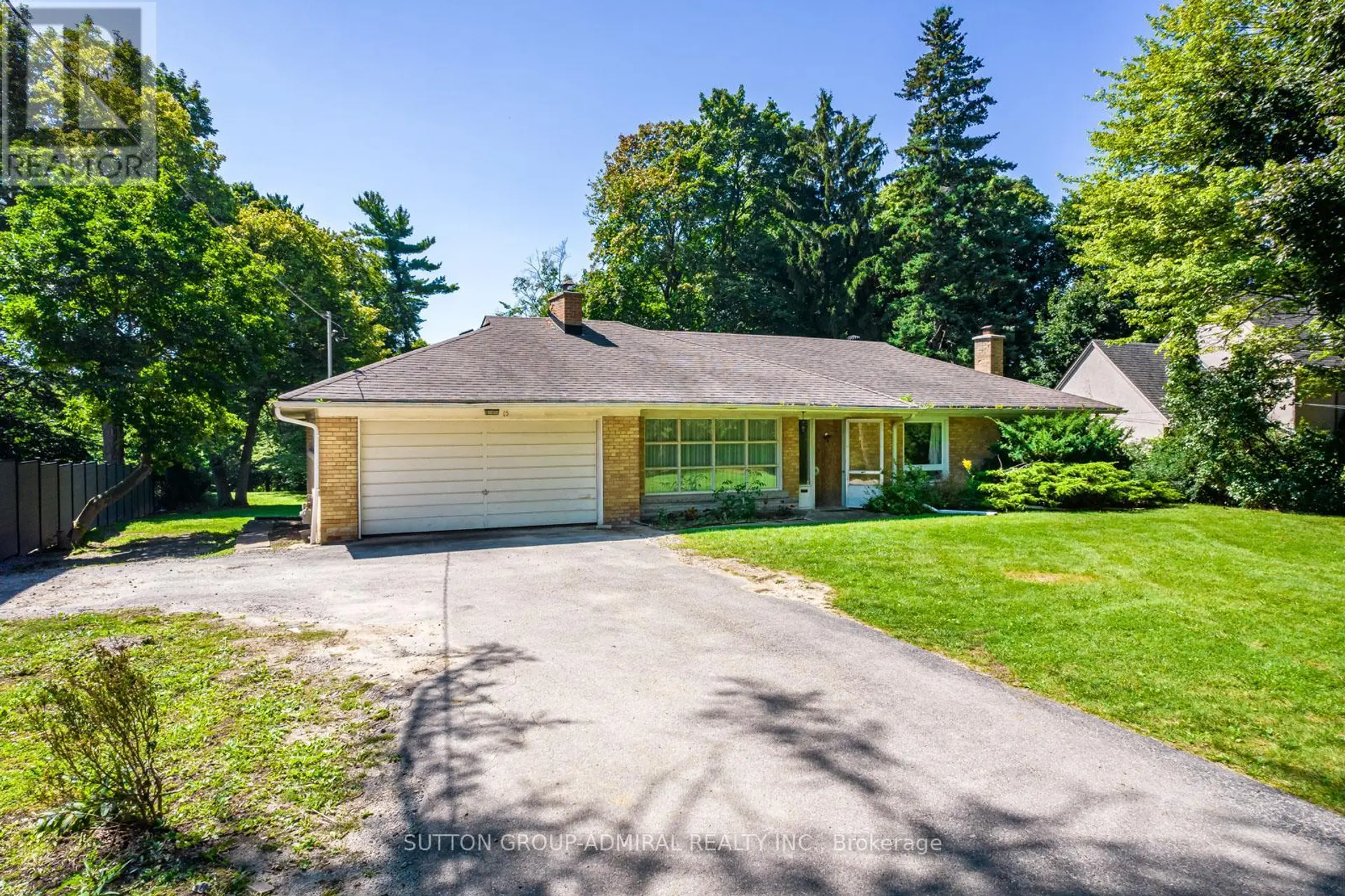 15 BELLEHAVEN CRESCENT - Image 2