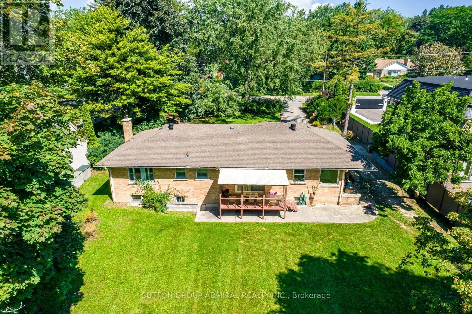 15 BELLEHAVEN CRESCENT - Image 3