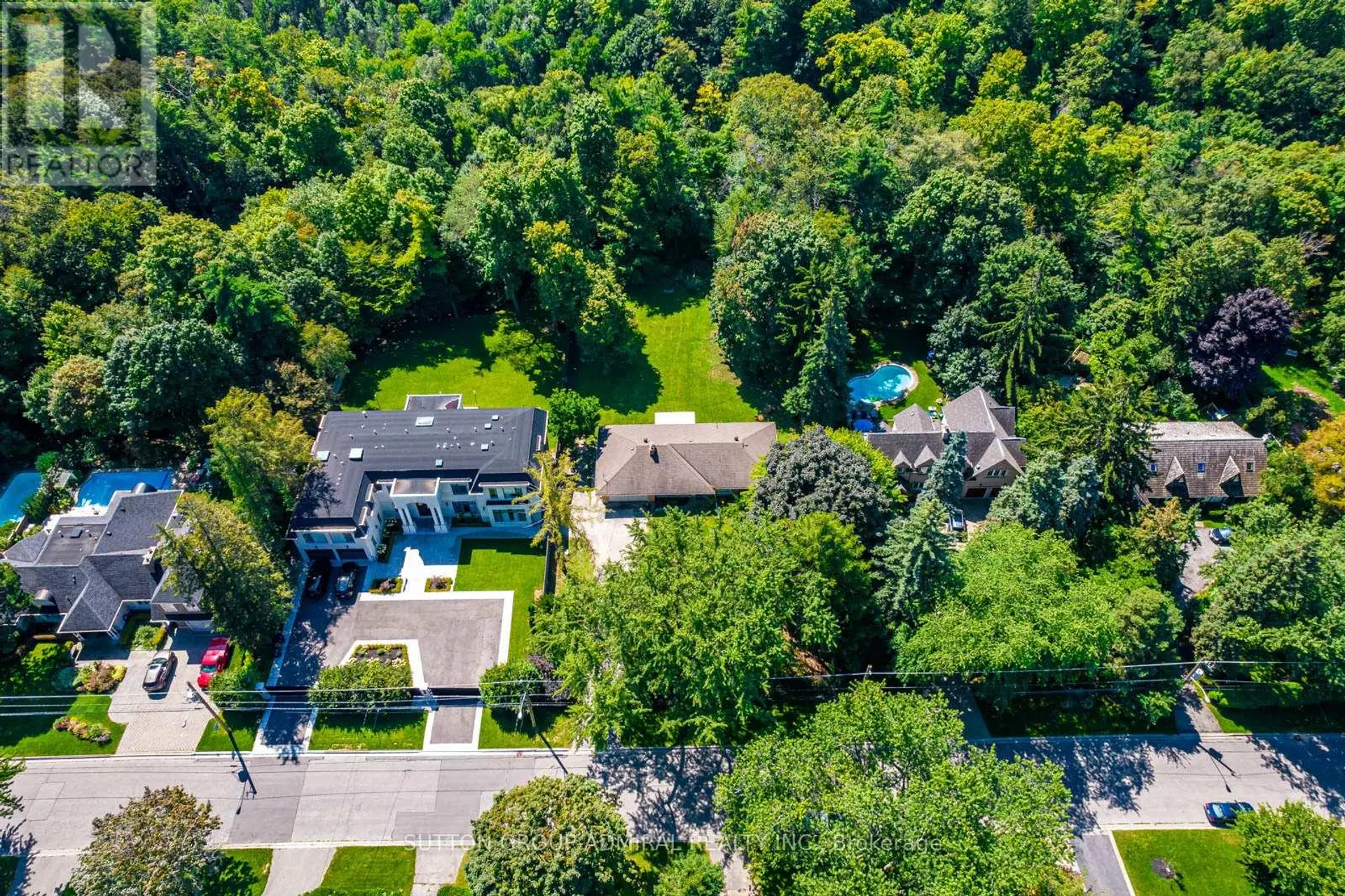 15 BELLEHAVEN CRESCENT - Image 7