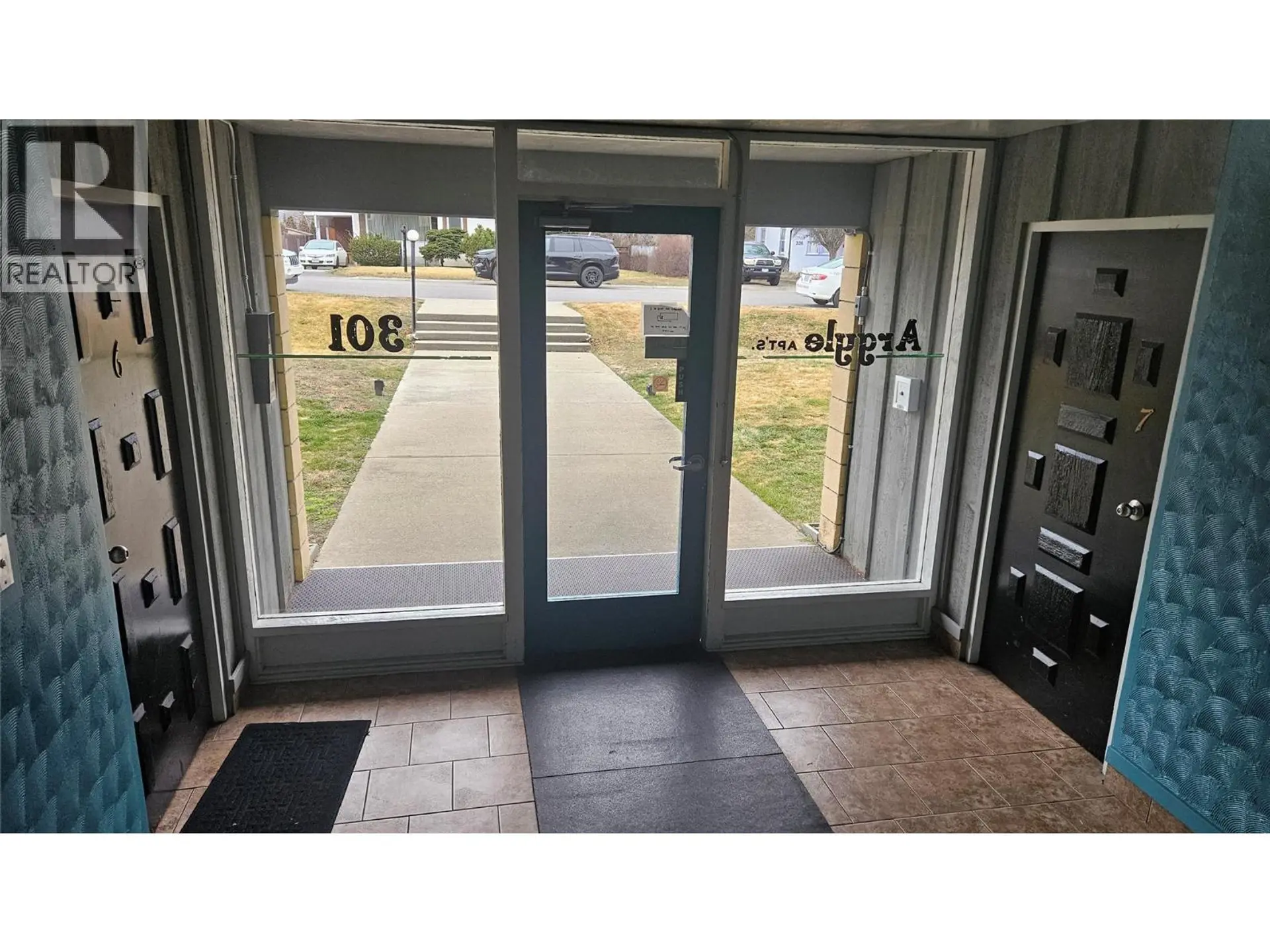 Property at 301 SCOTT AVENUE, Penticton, BC