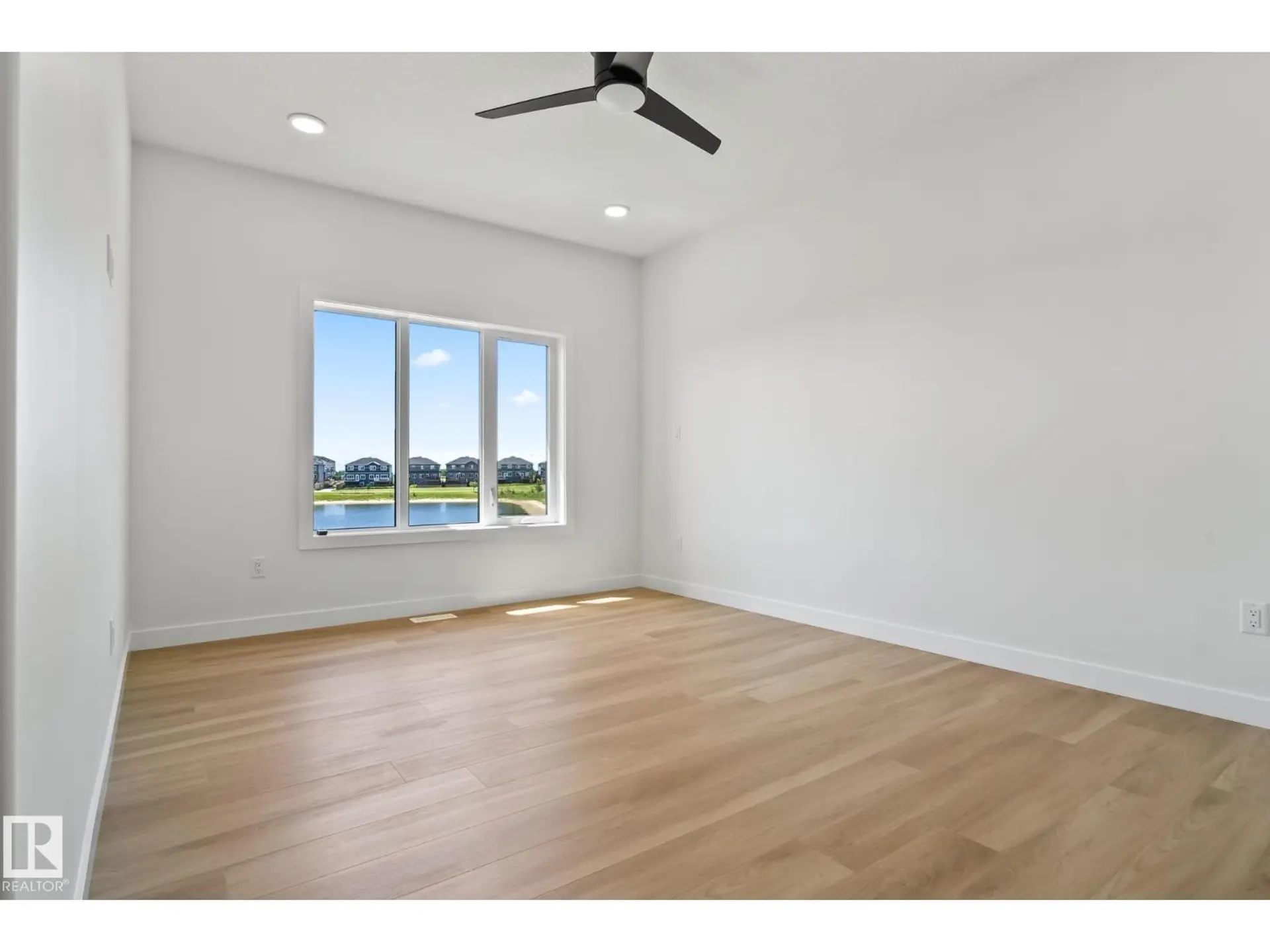 1411 REDPOLL COURT NW - Image 10