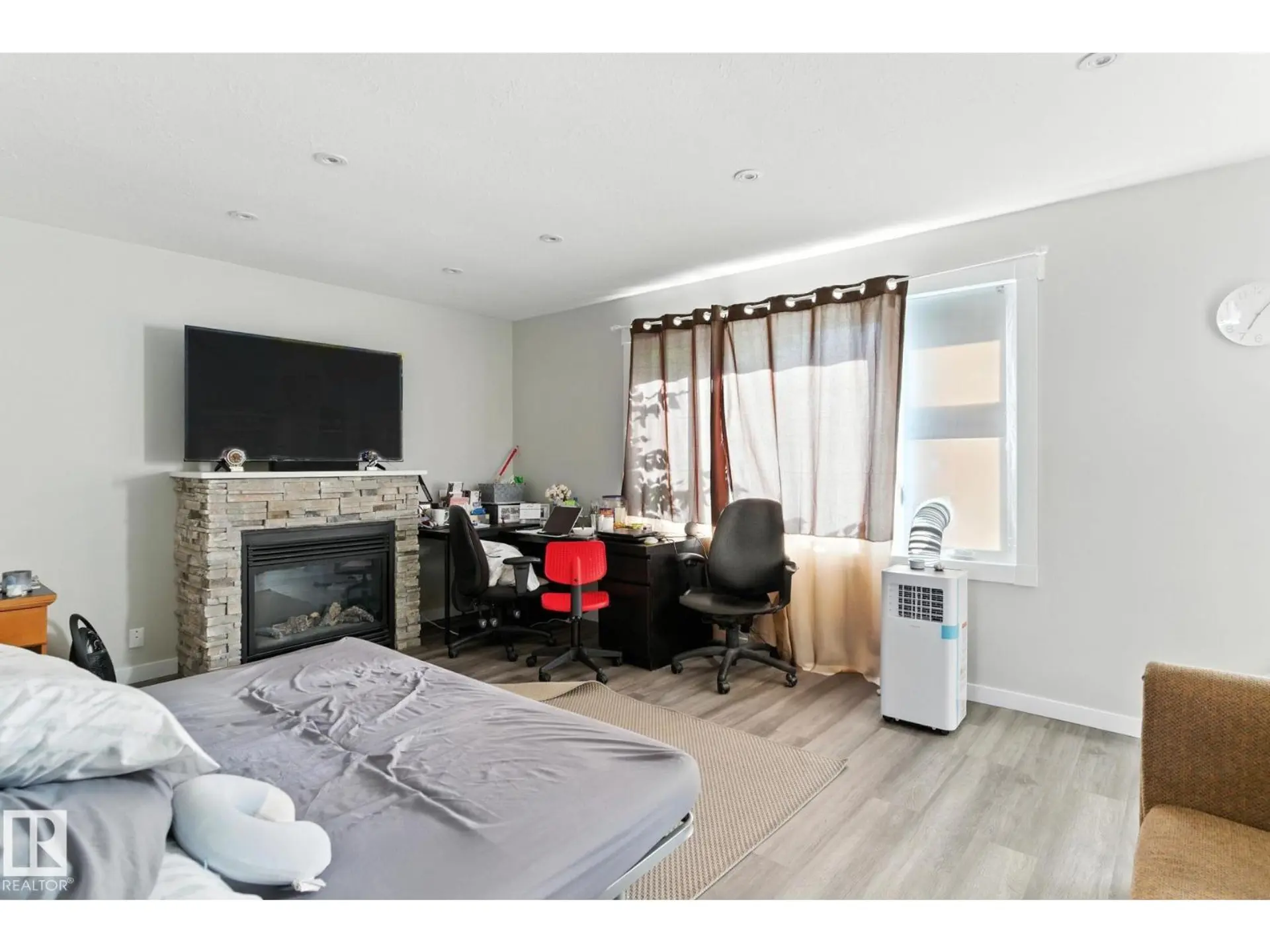 10505 154 ST NW - Image 10