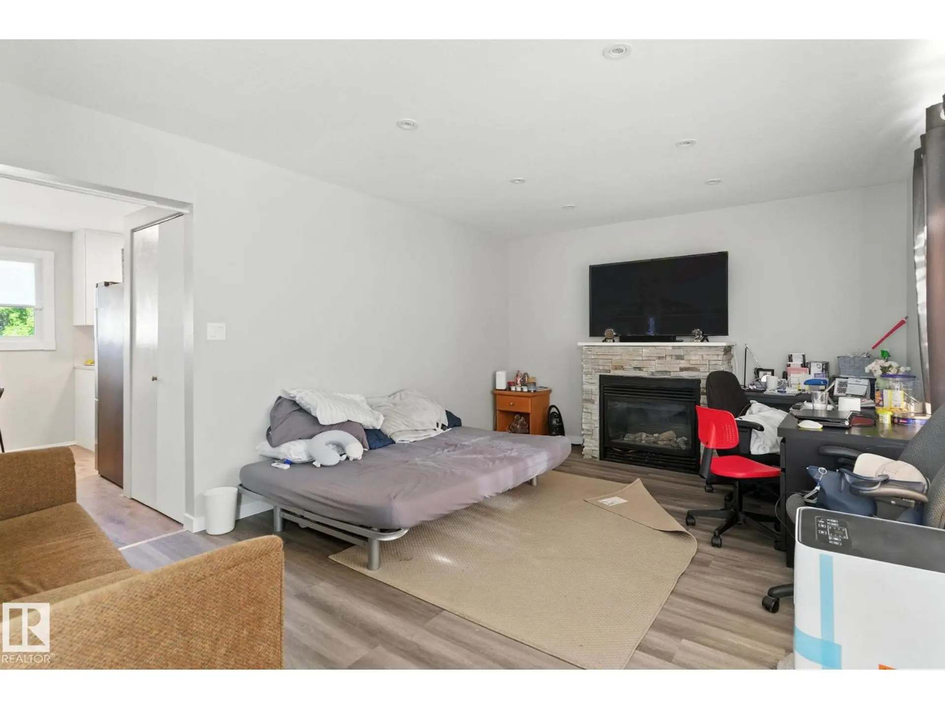 10505 154 ST NW - Image 11