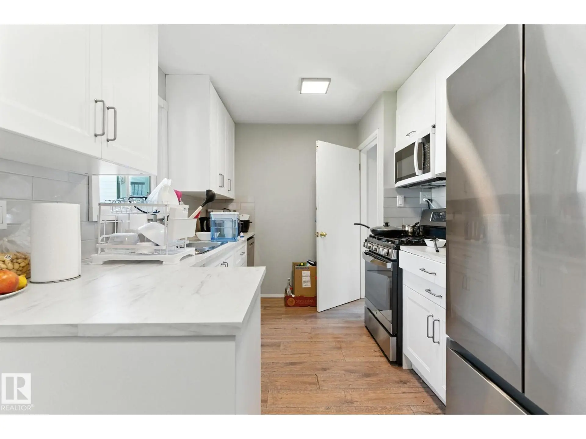 10505 154 ST NW - Image 4