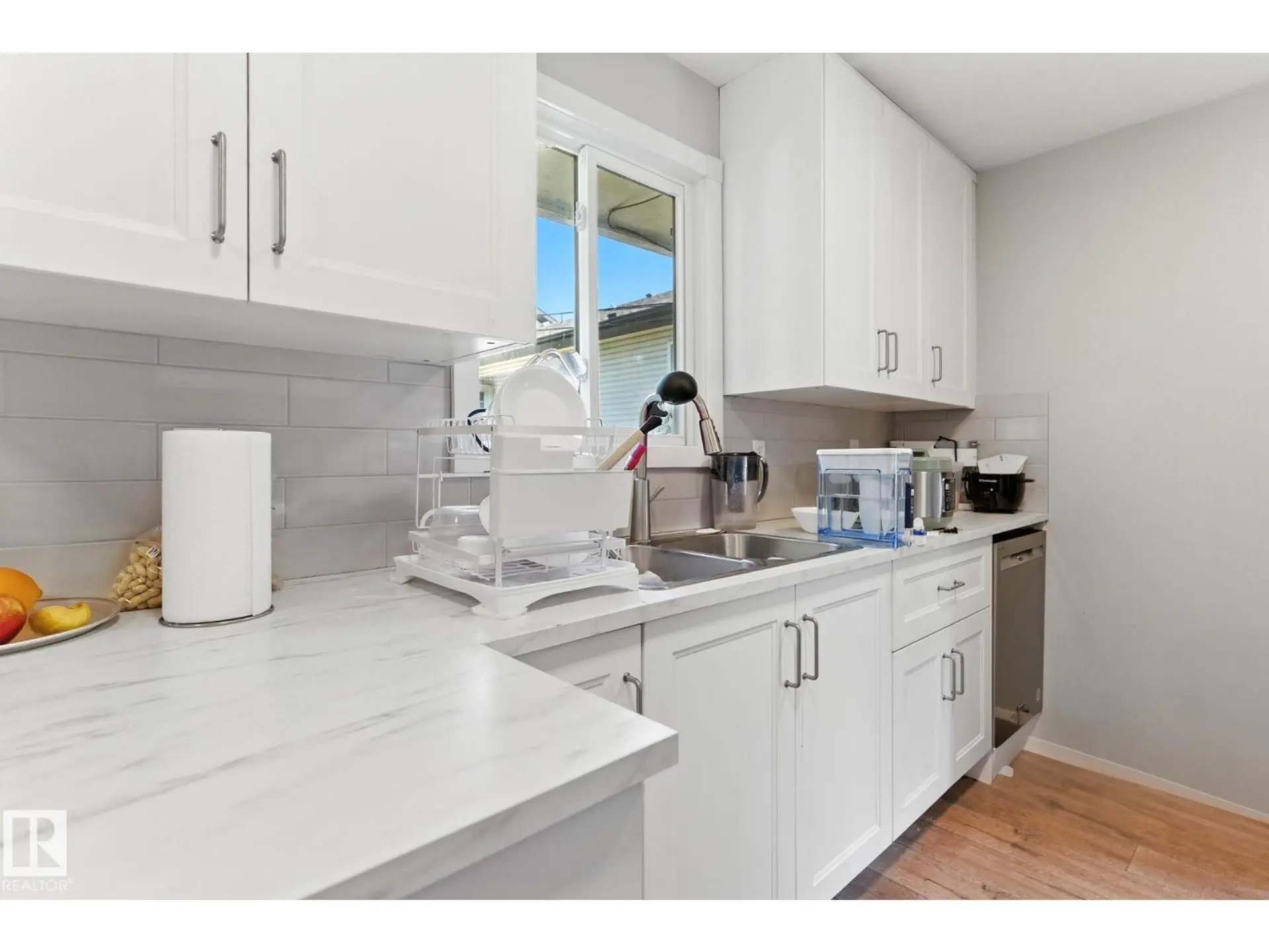 10505 154 ST NW - Image 5