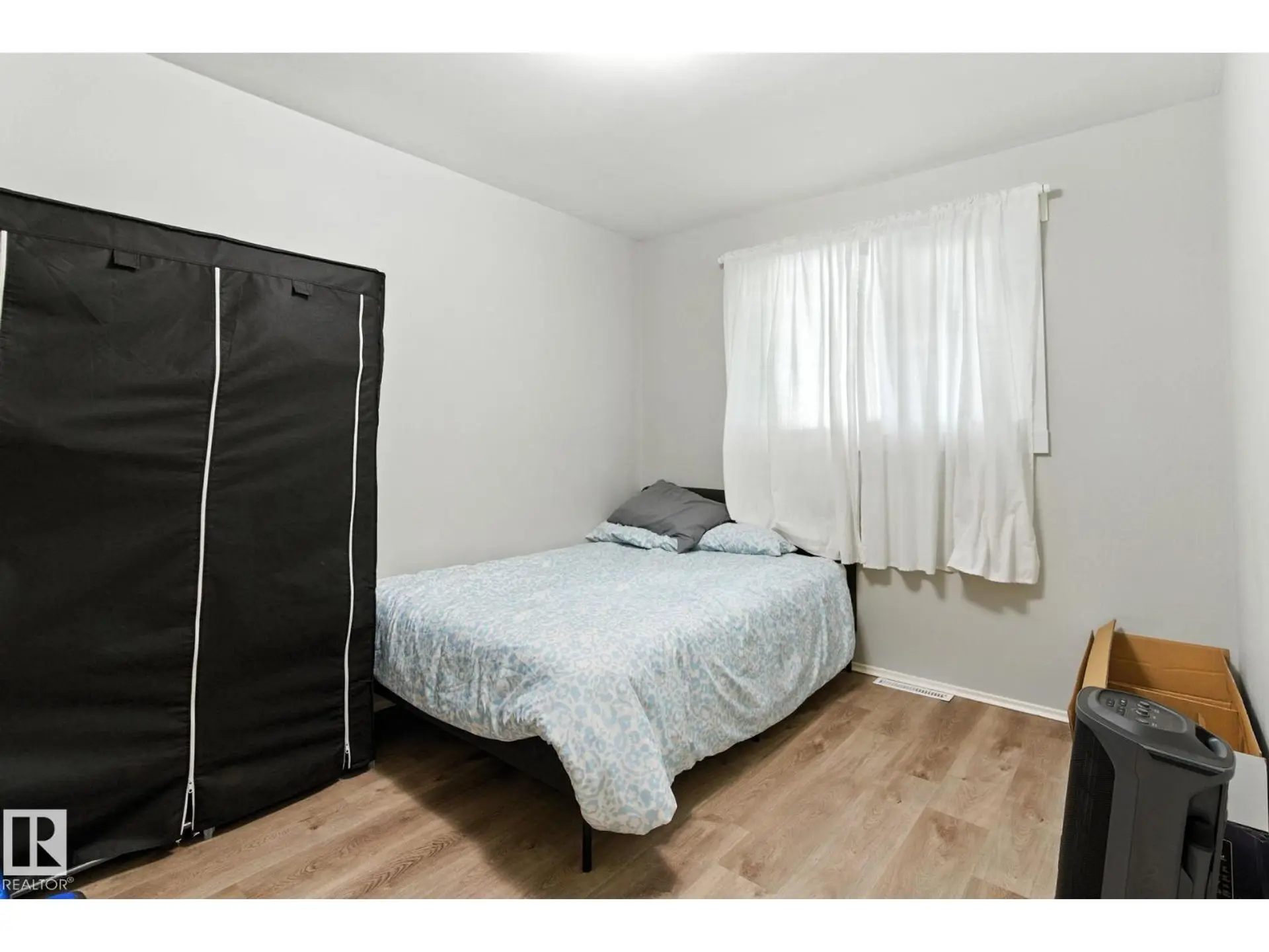 10505 154 ST NW - Image 8