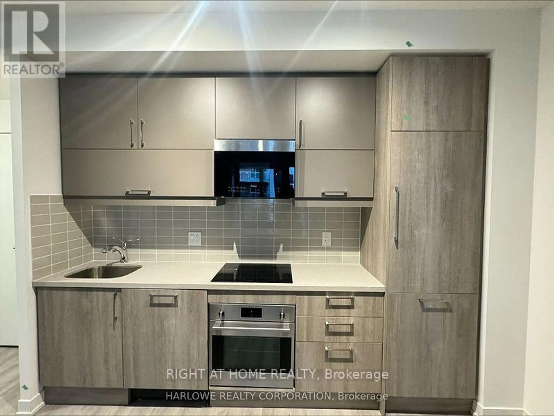 #930 8119 BIRCHMOUNT ROAD - Image 5