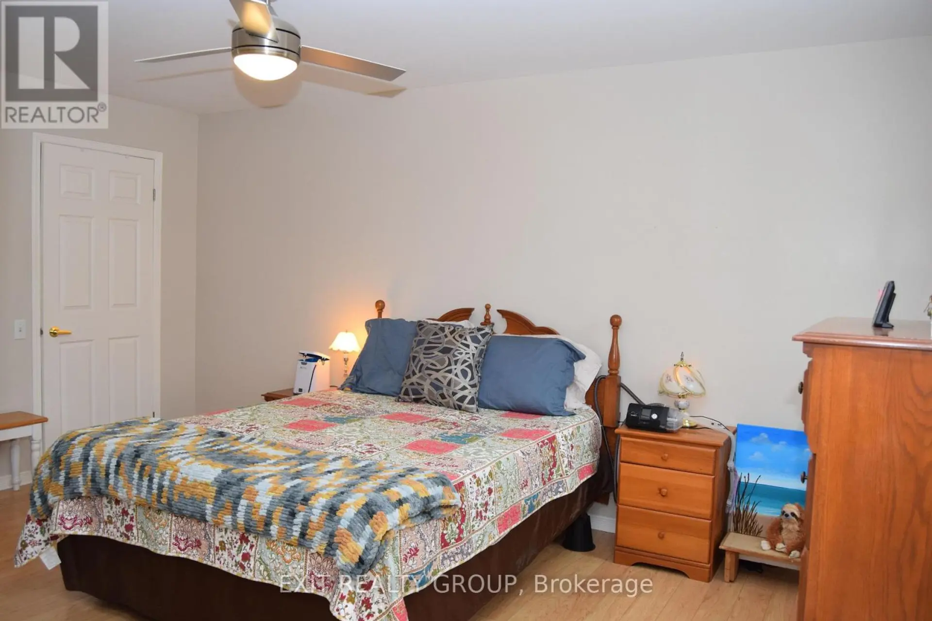 9 EMPIRE BOULEVARD - Image 11