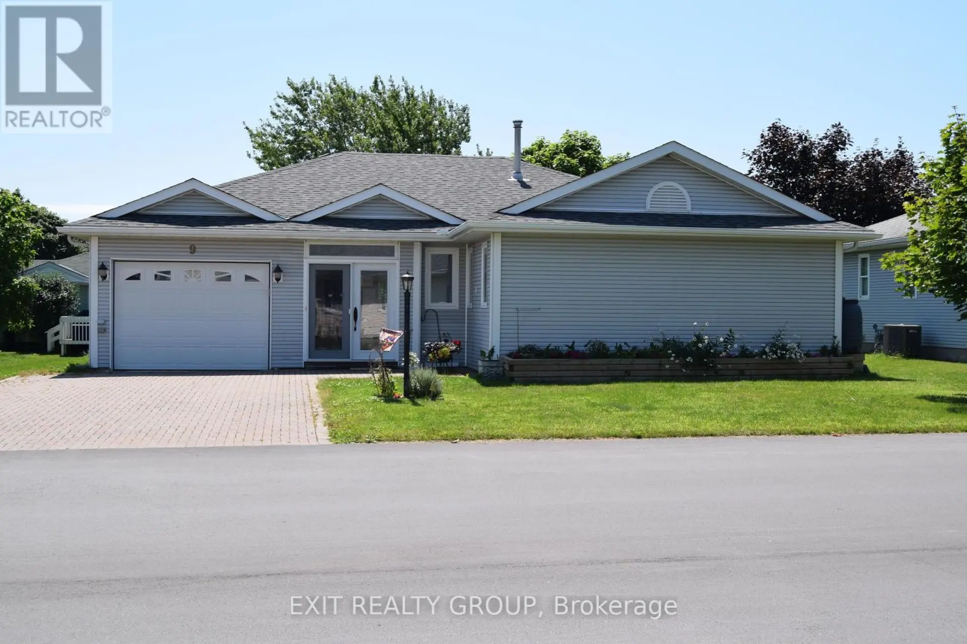 9 EMPIRE BOULEVARD - Image 1